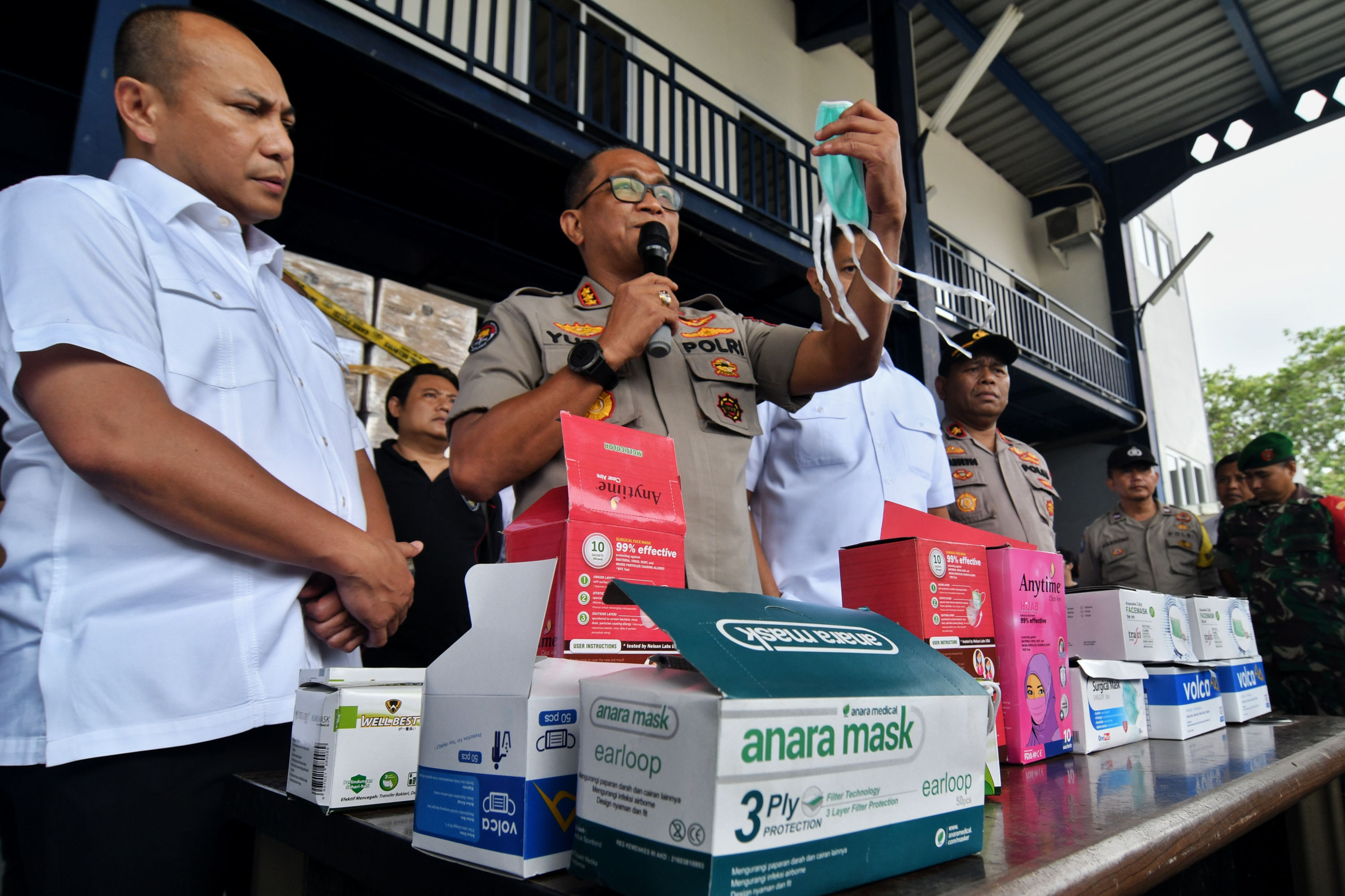 Ungkap Kasus Penimbun Masker di Tangerang