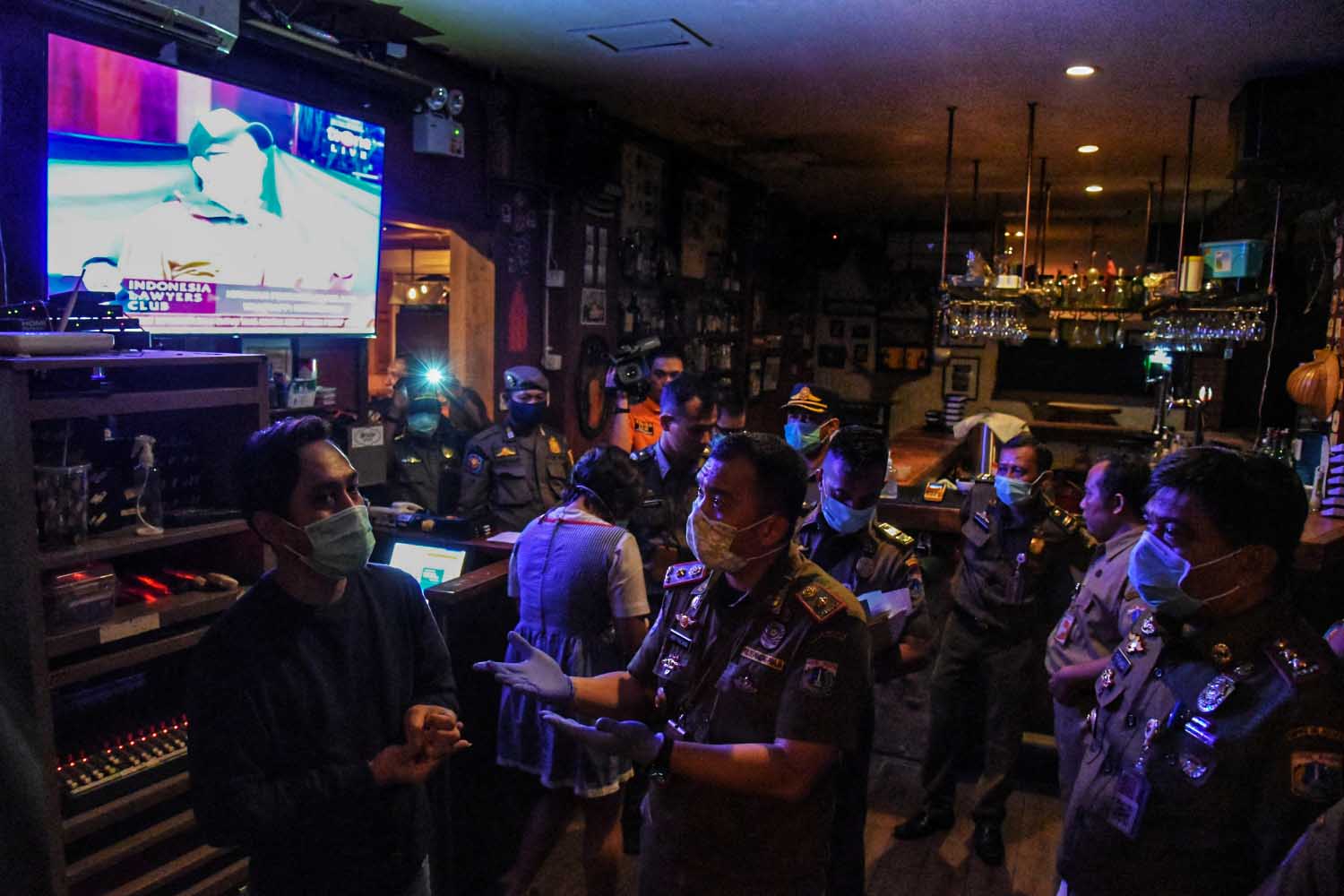 Penutupan Sementara Bar di Kemang