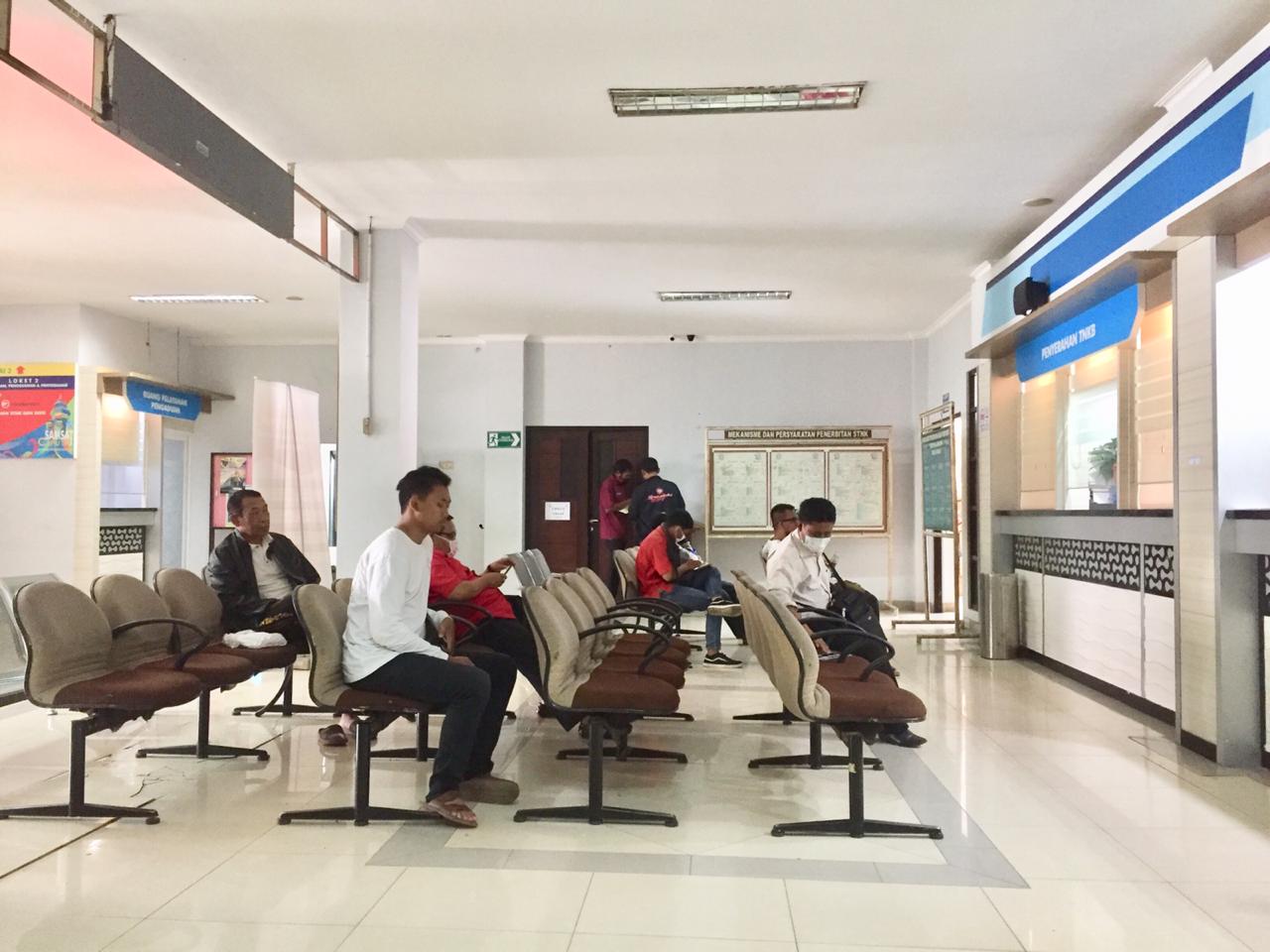 Pelayanan Kantor Samsat Berjalan Normal 