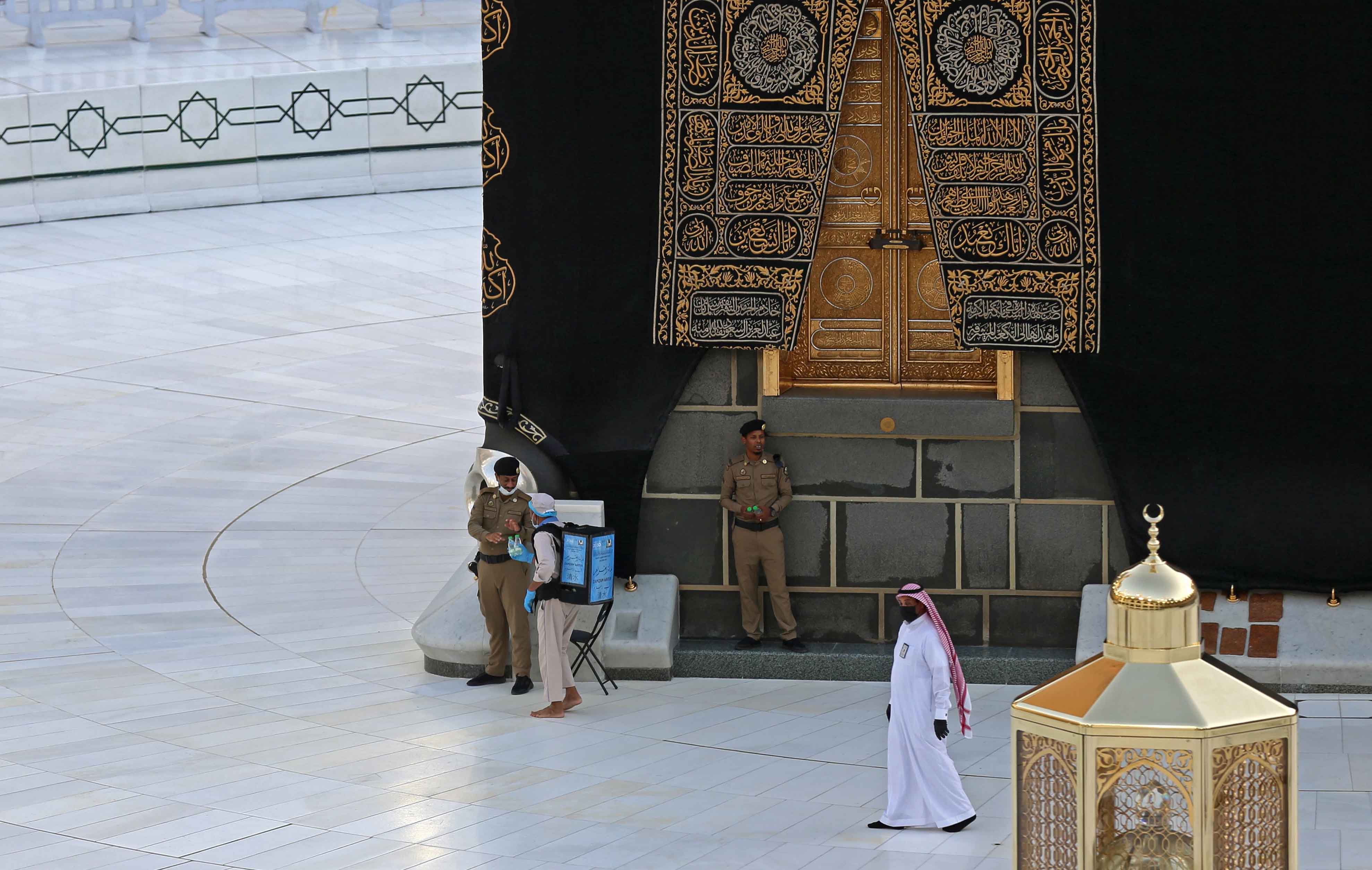 Sepi di Masjidil Haram