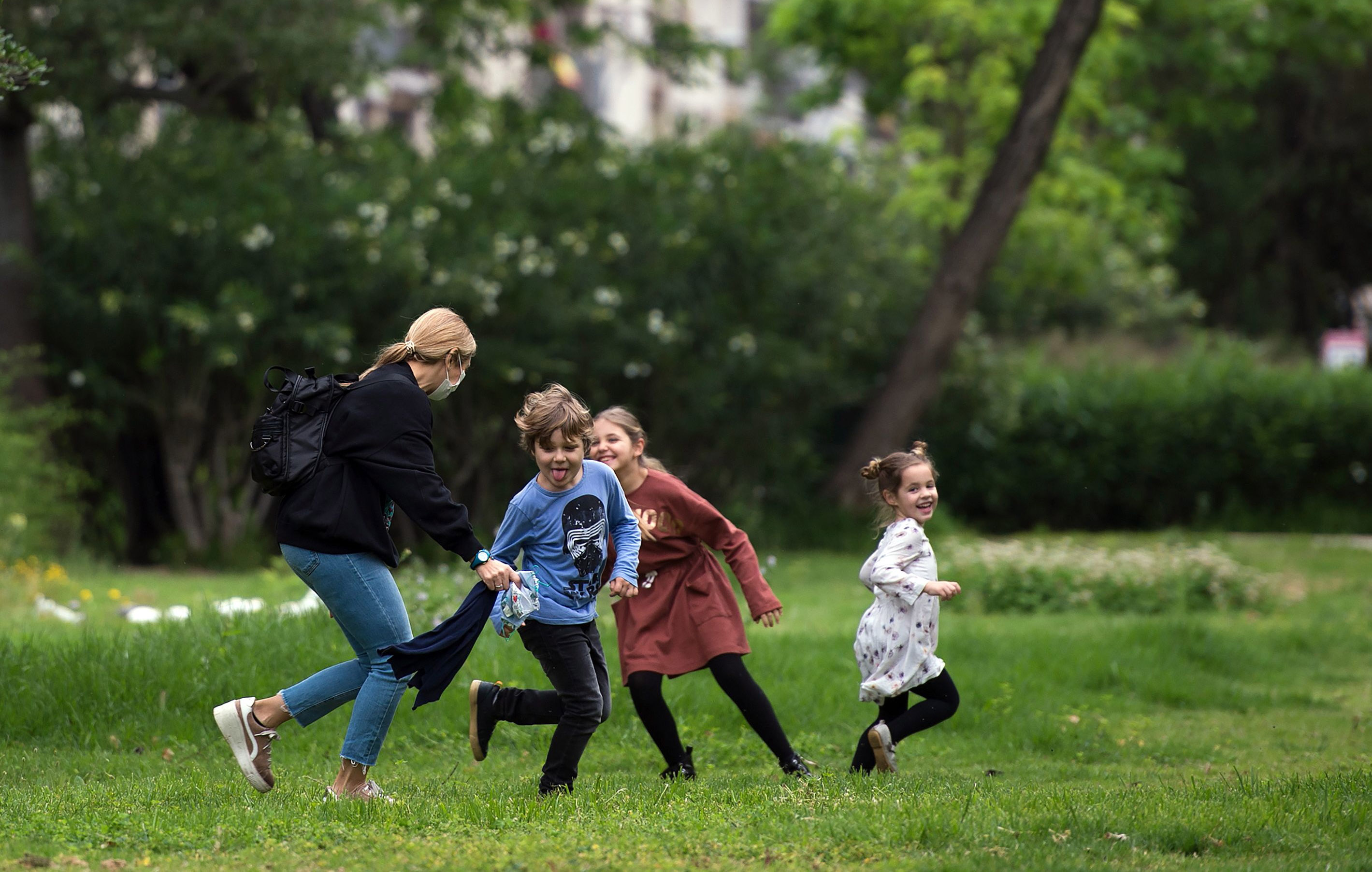 Anak-anak di Spanyol Bebas dari Lockdown