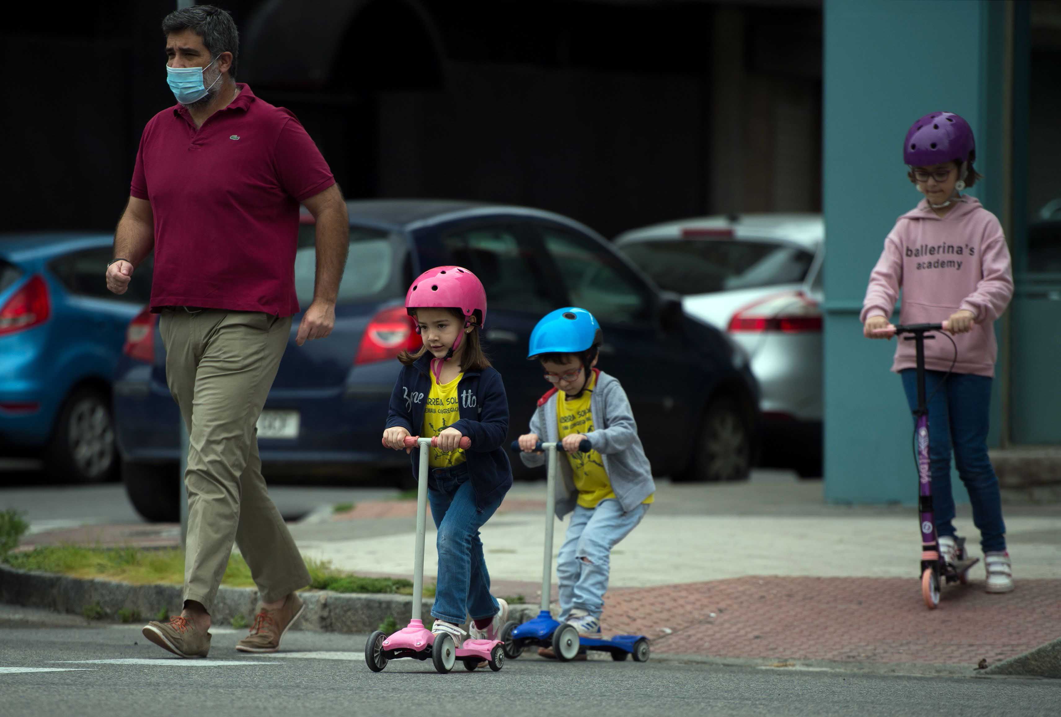 Anak-anak di Spanyol Bebas dari Lockdown