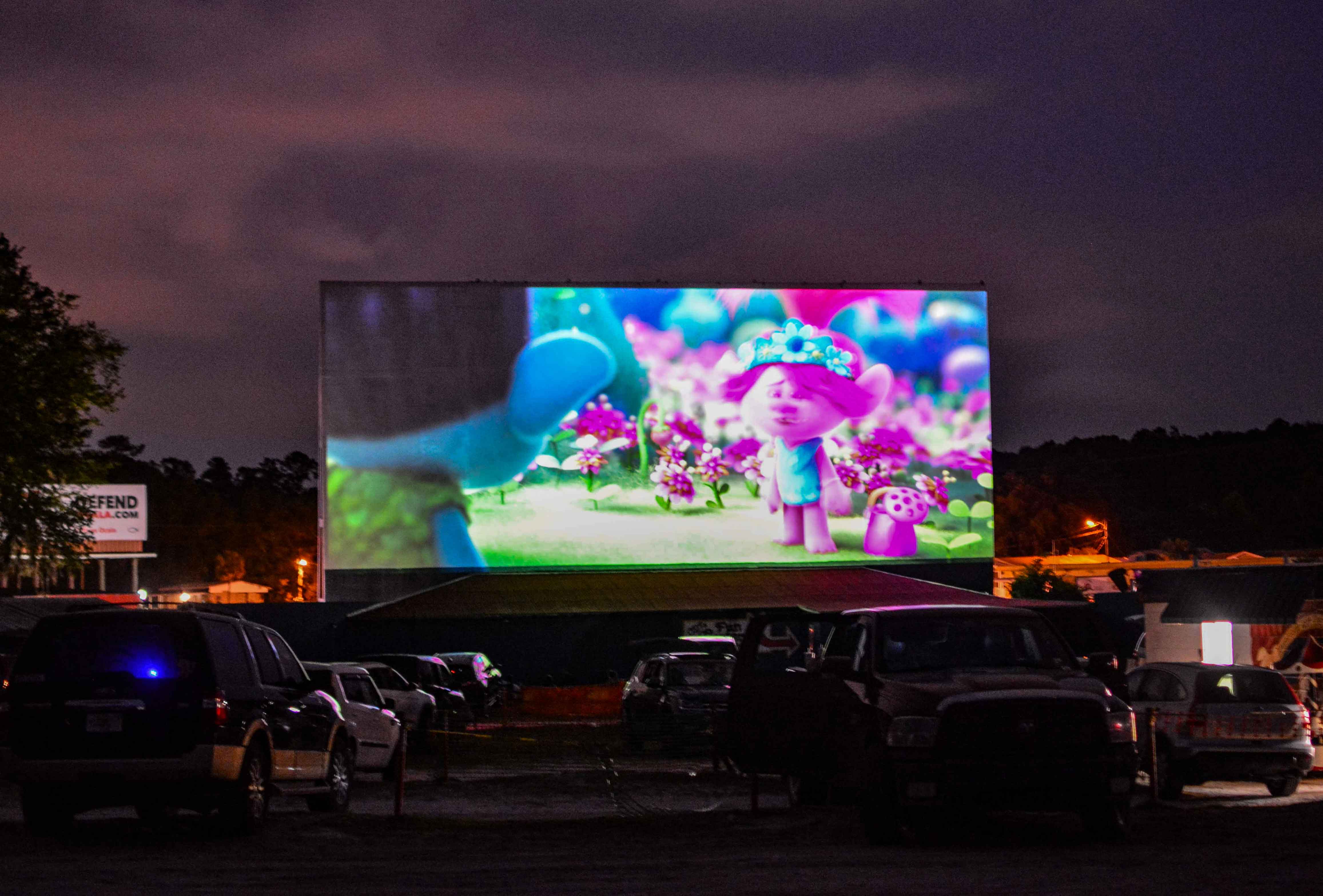 Pandemi Covid-19 Memunculkan Kembali Bioskop Drive-in