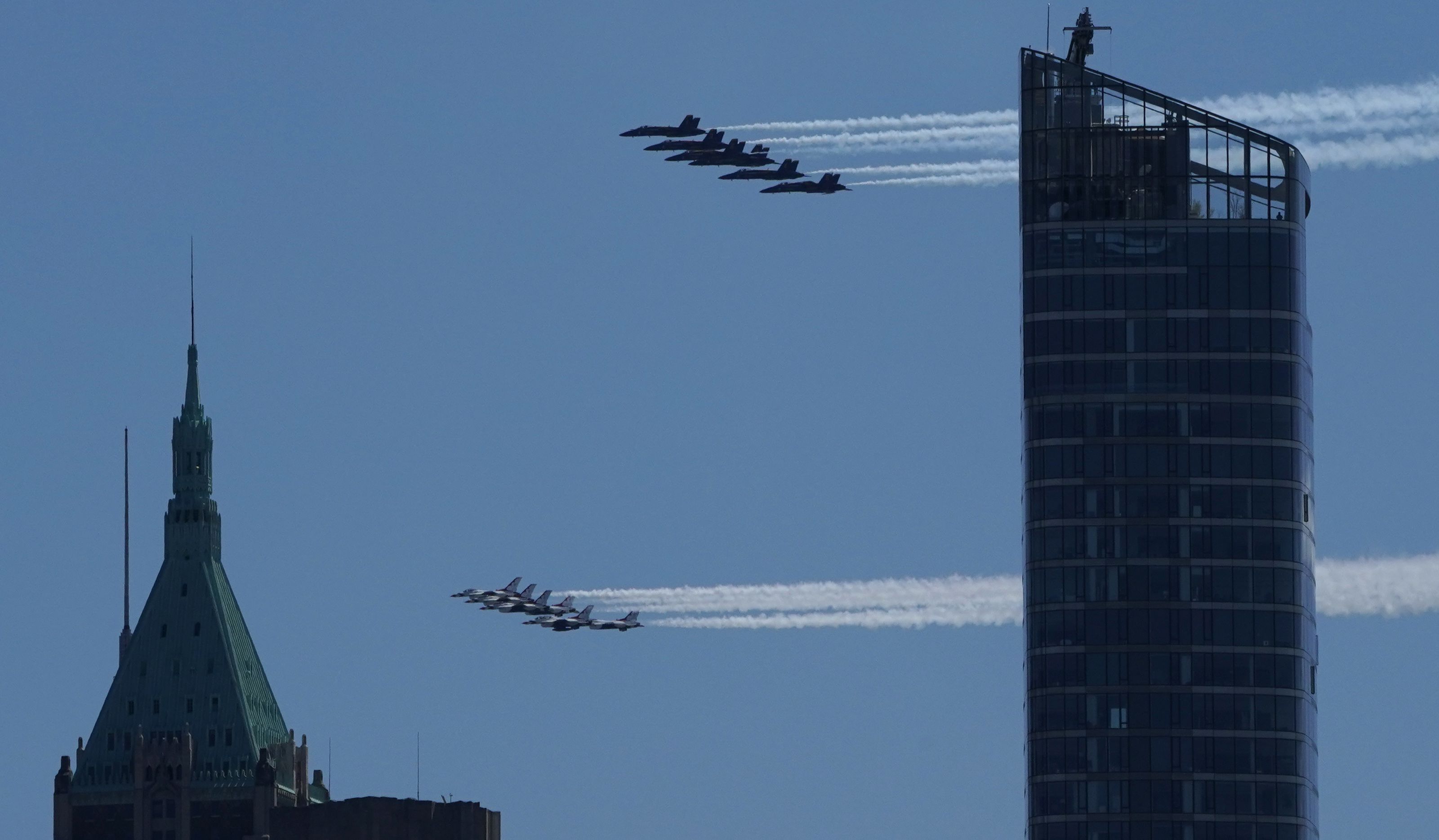 Hormat untuk Petugas Medis