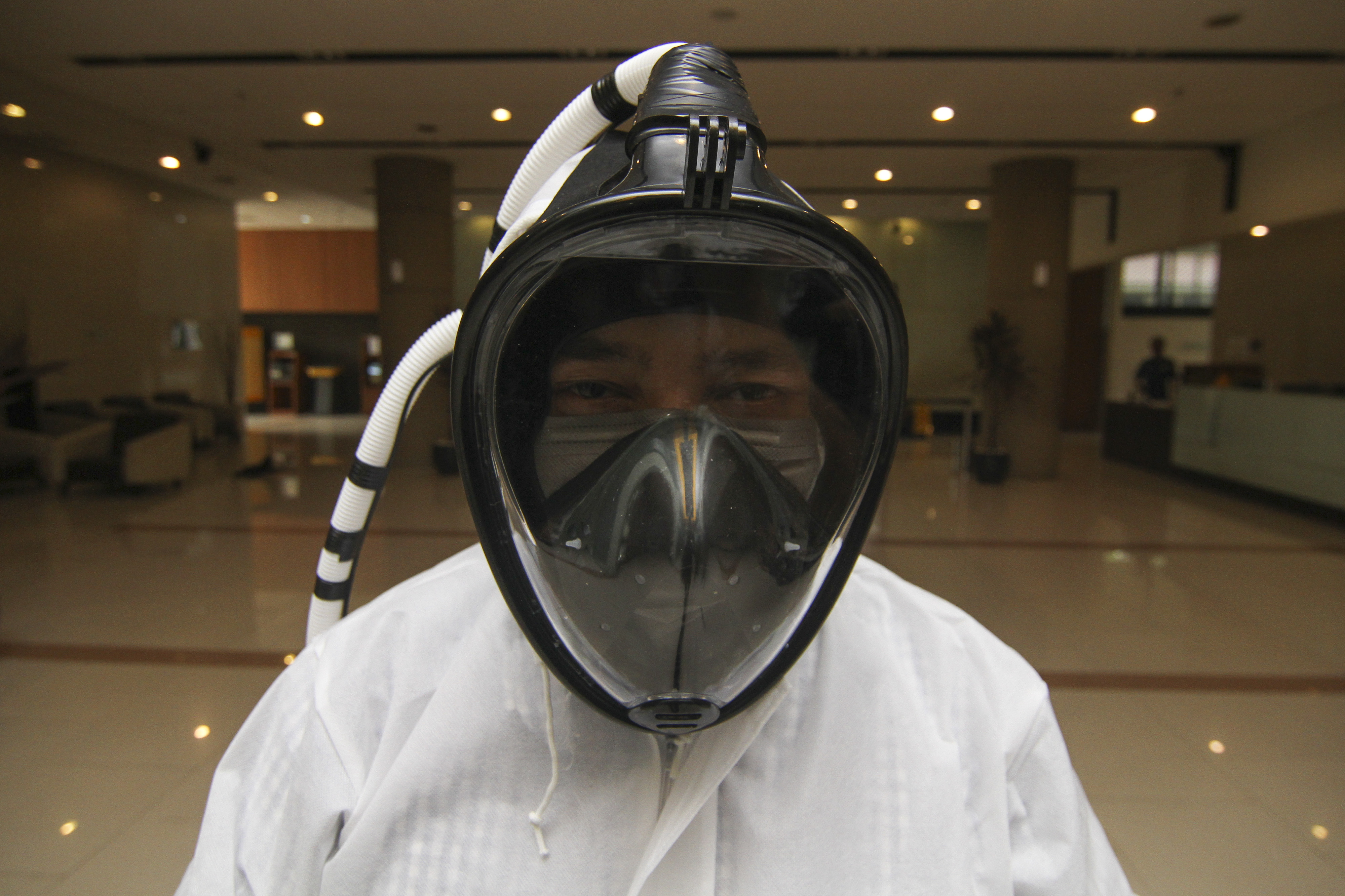 UI Kembangkan Alat Pelindung Wajah 