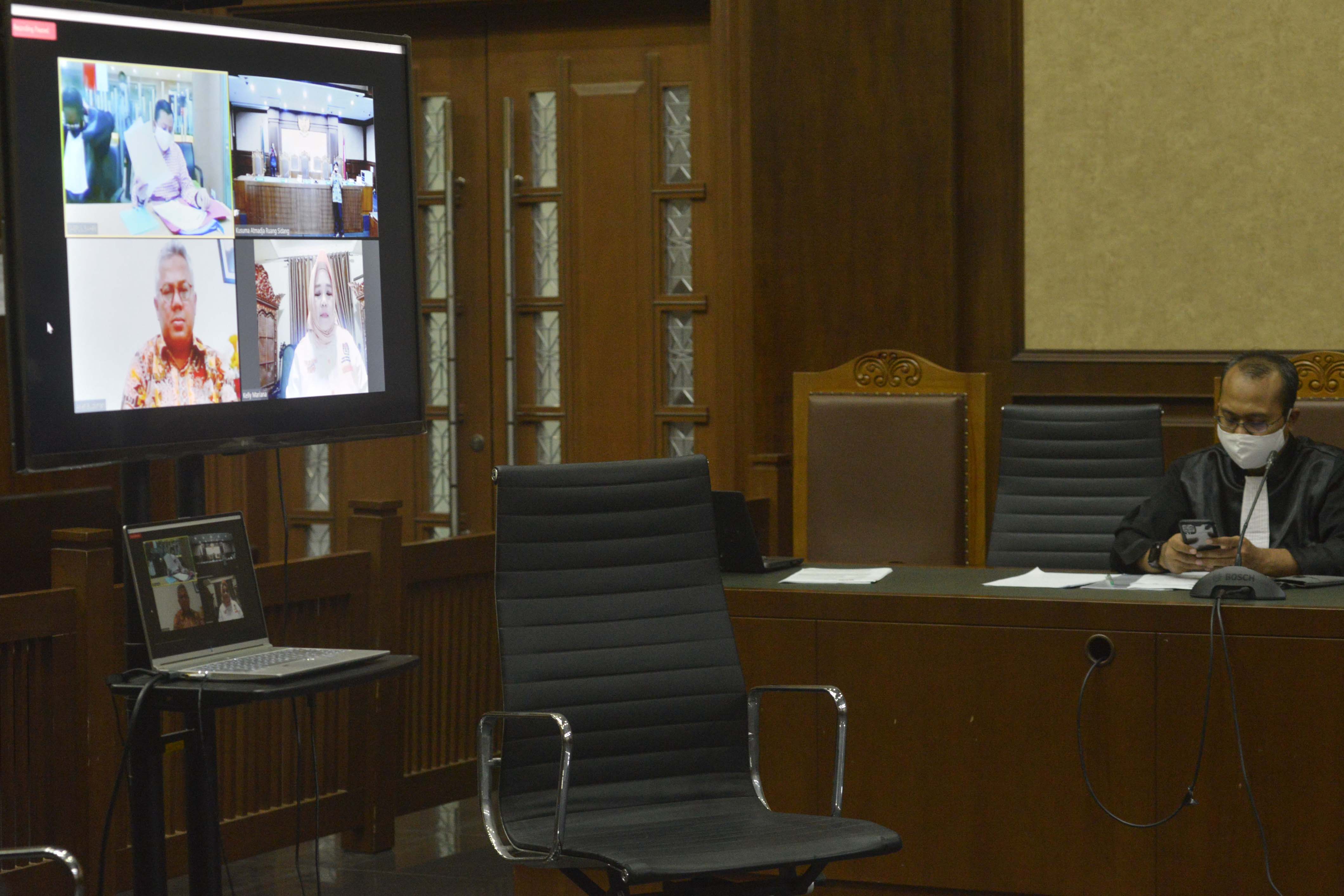 Sidang Virtual Kasus Suap Komisioner KPU