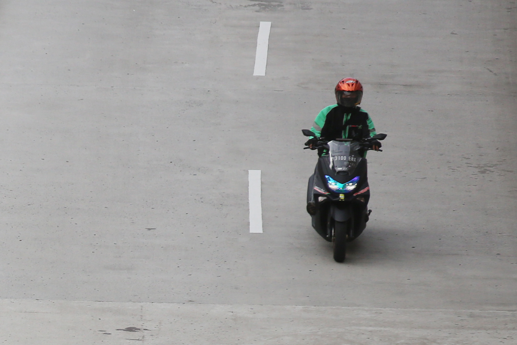 Imbas PSBB Bagi Ojek Daring