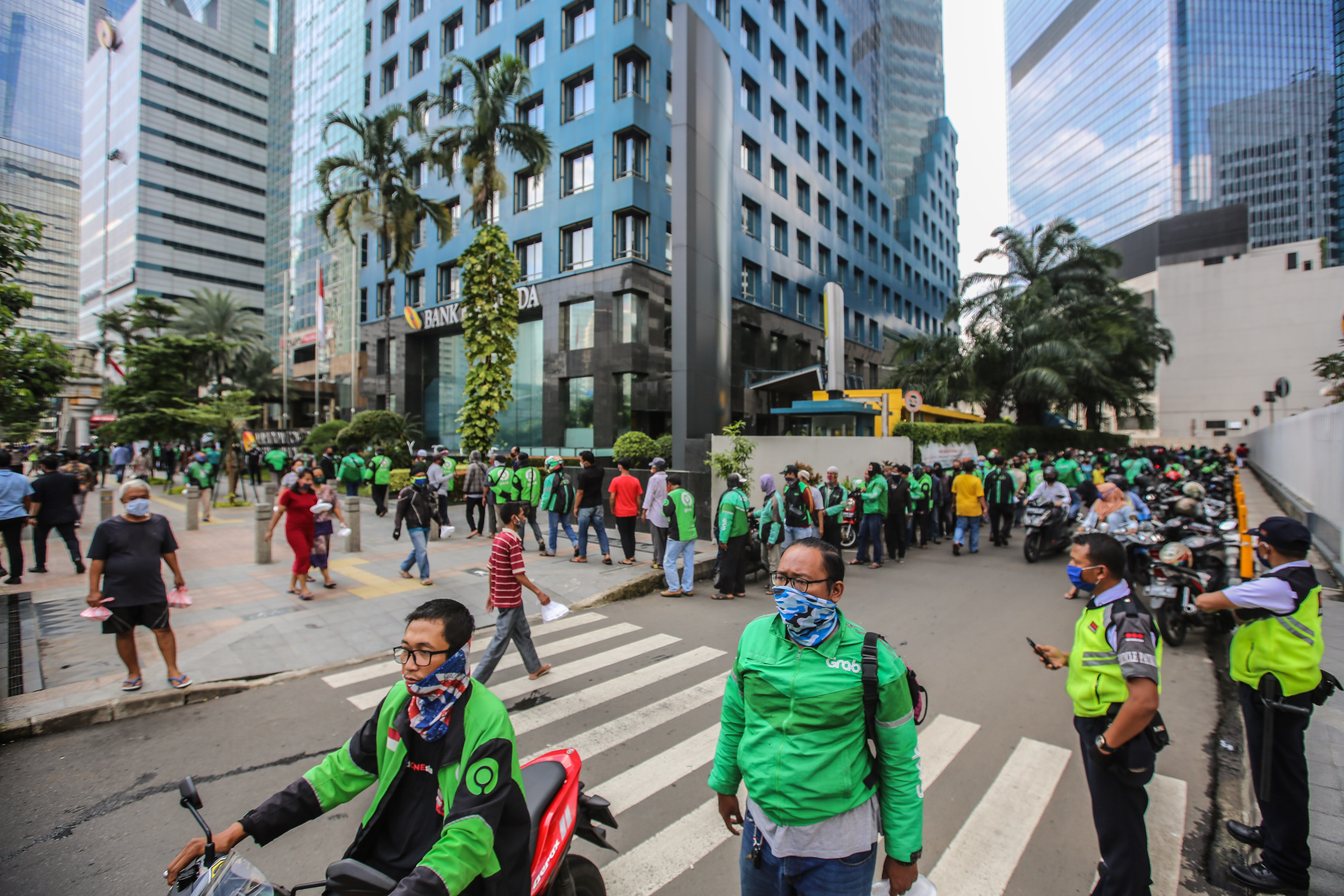 Pelaksanaan Kepedulian Berbagi Berlawanan Dengan PSBB