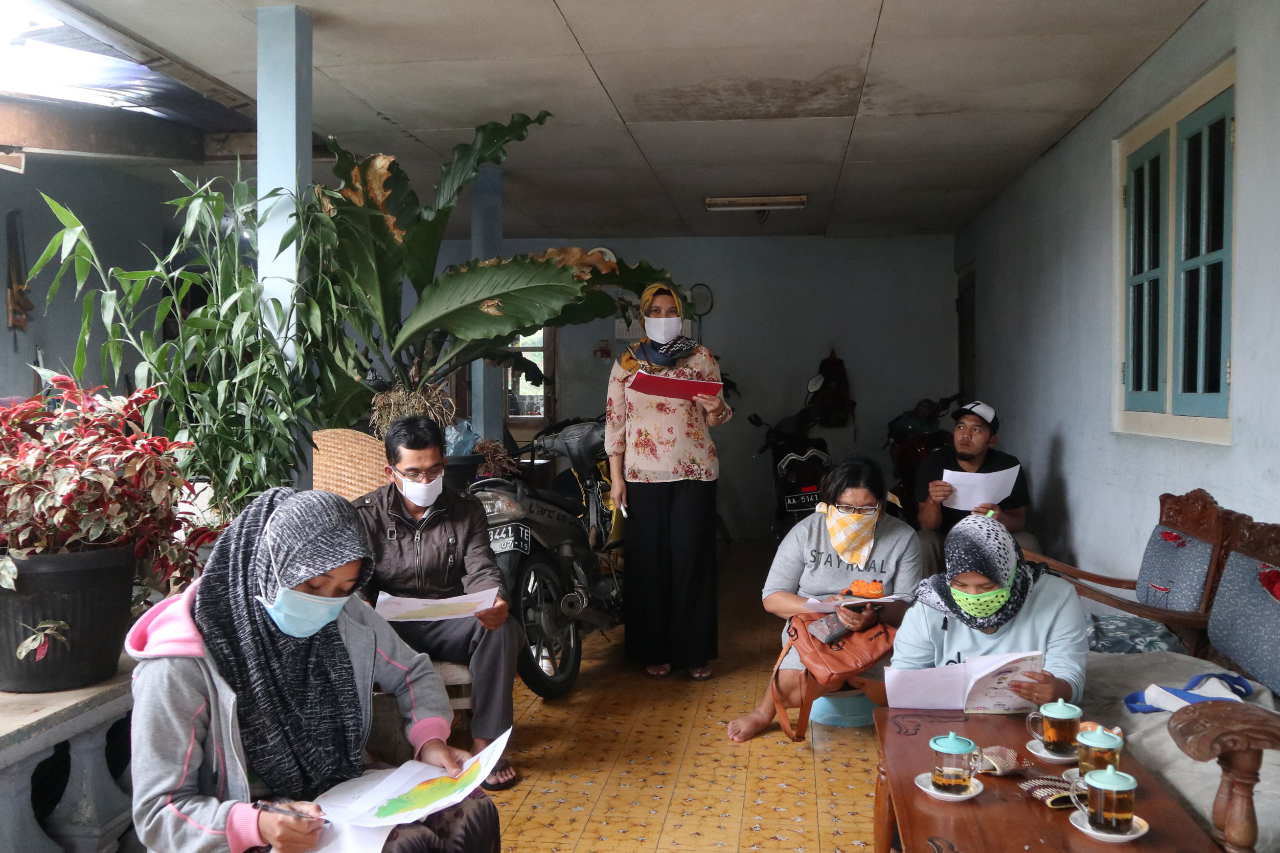 Warga Putus Sekolah Kembali Belajar