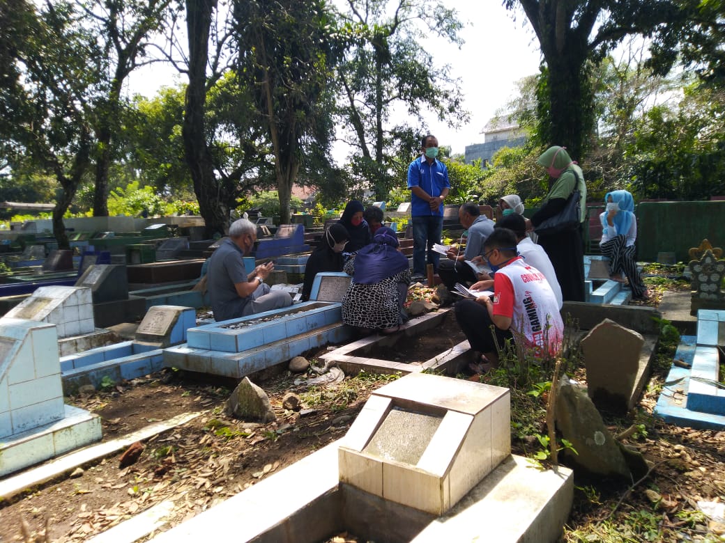 Ziarah Makam Jelang Ramadan