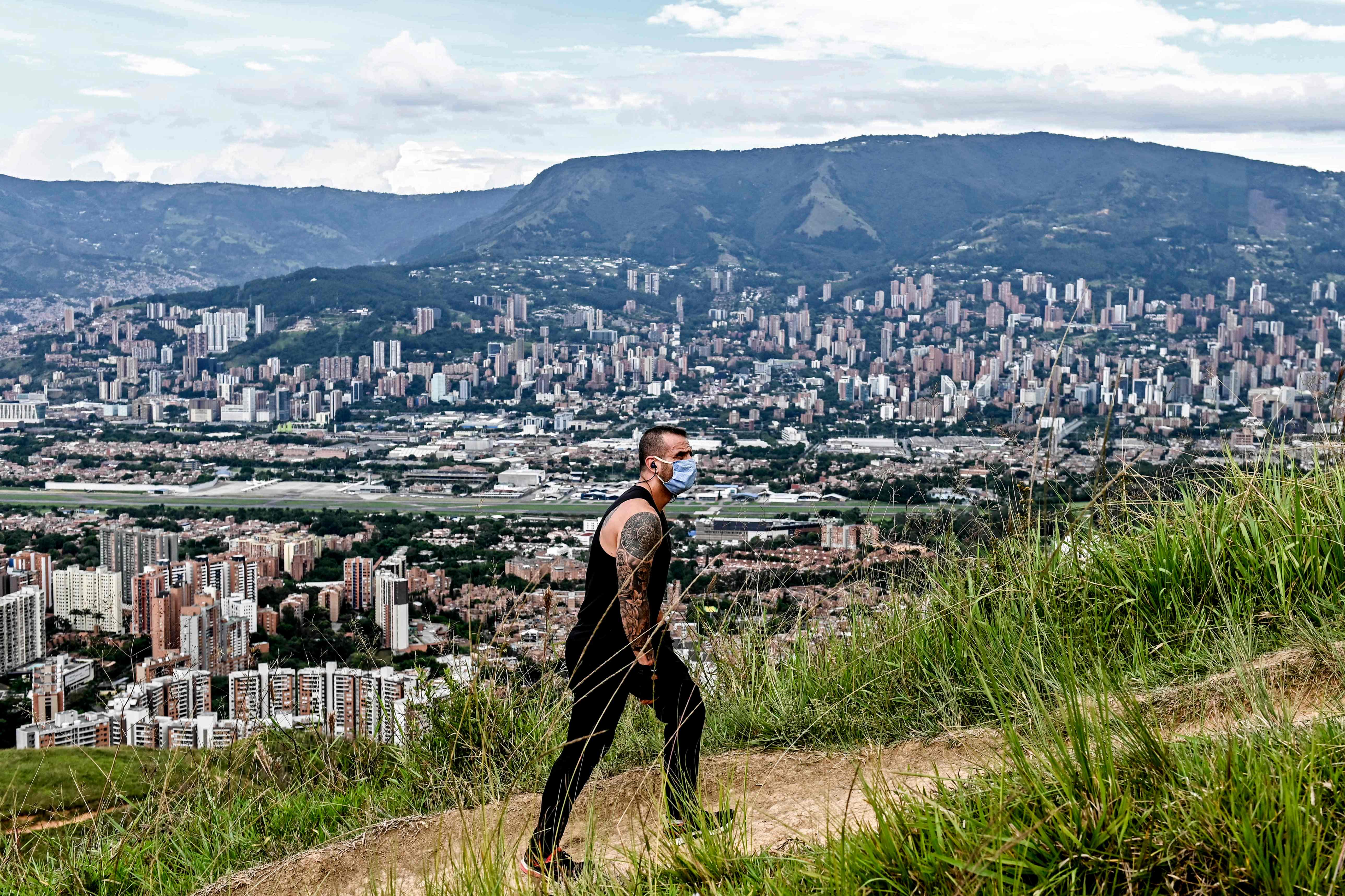 Berolahraga di Luar Ruang  