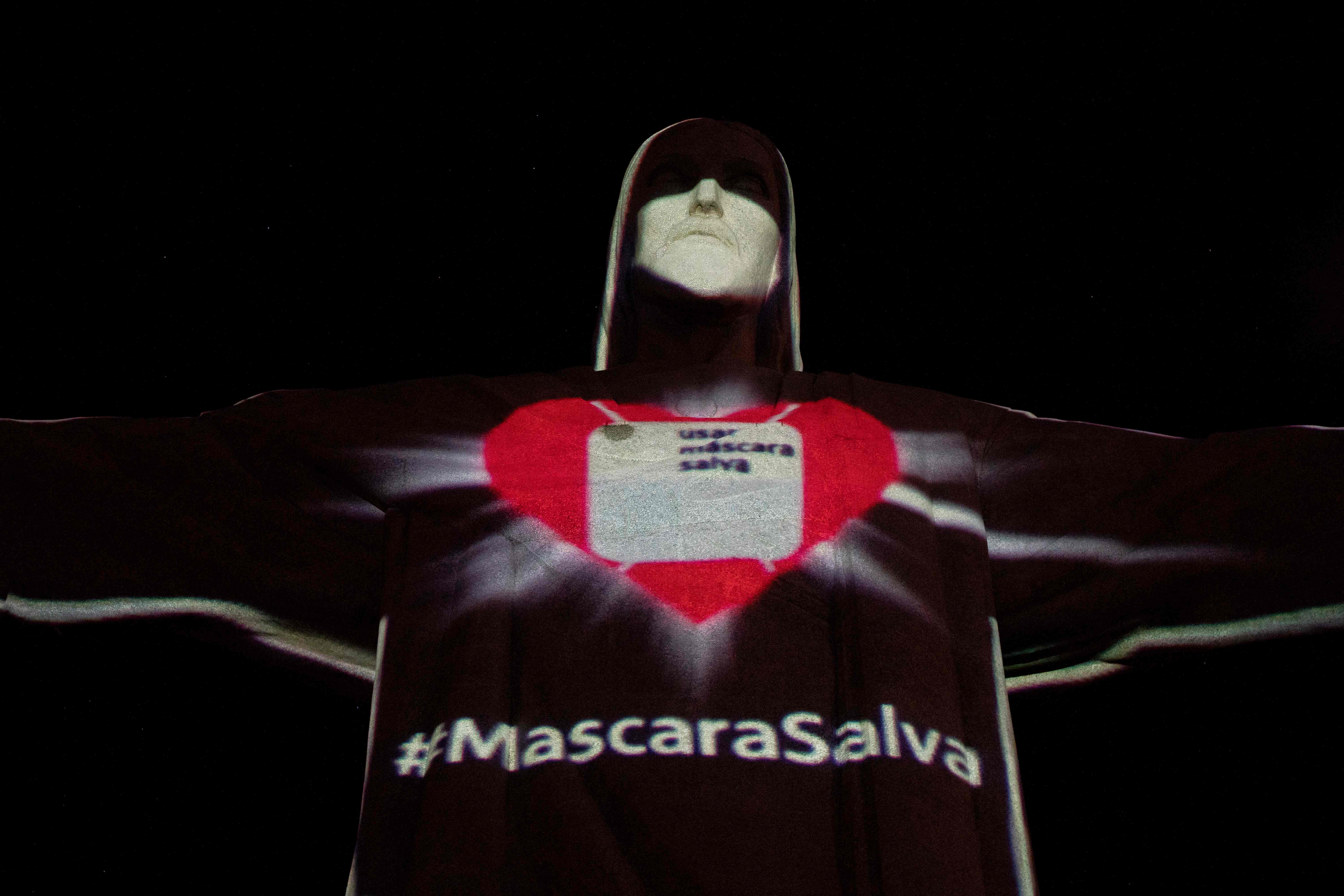 Video Mapping Masker di Patung Kristus Sang Penebus