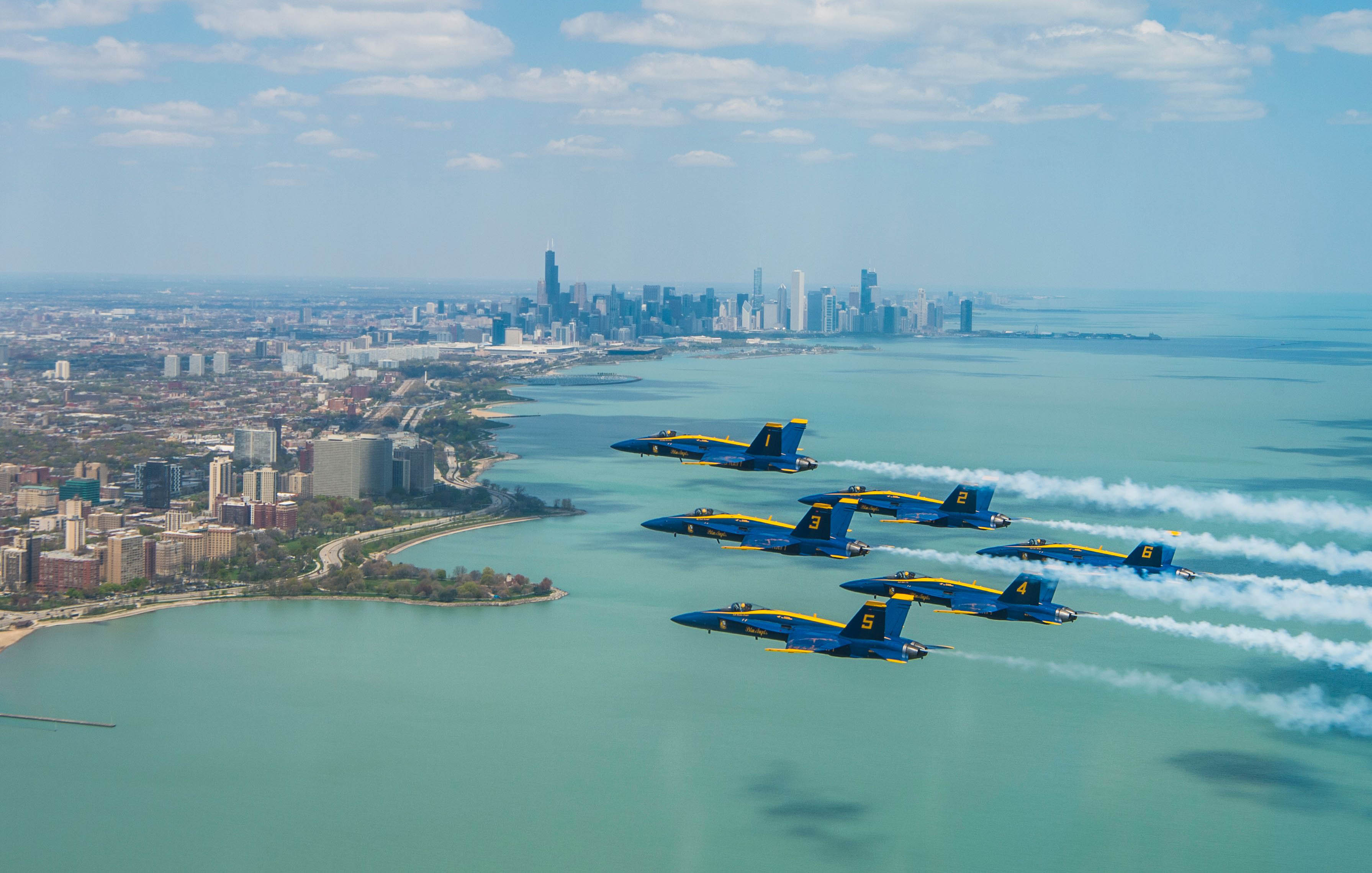 Atraksi Udara  Penghormatan untuk Garda Terdepan Covid-19 