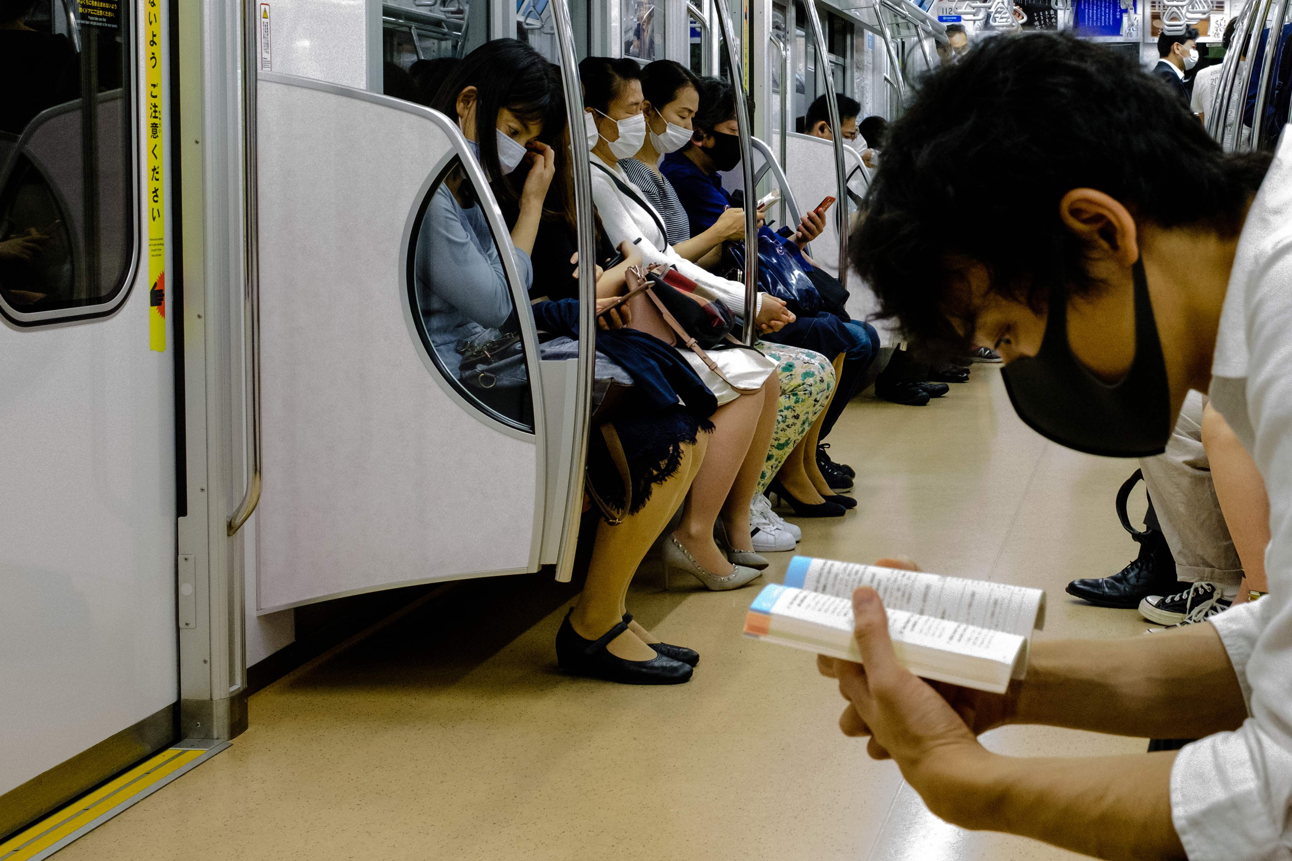 Menyongsong Tata Kehidupan Baru Akibat Korona