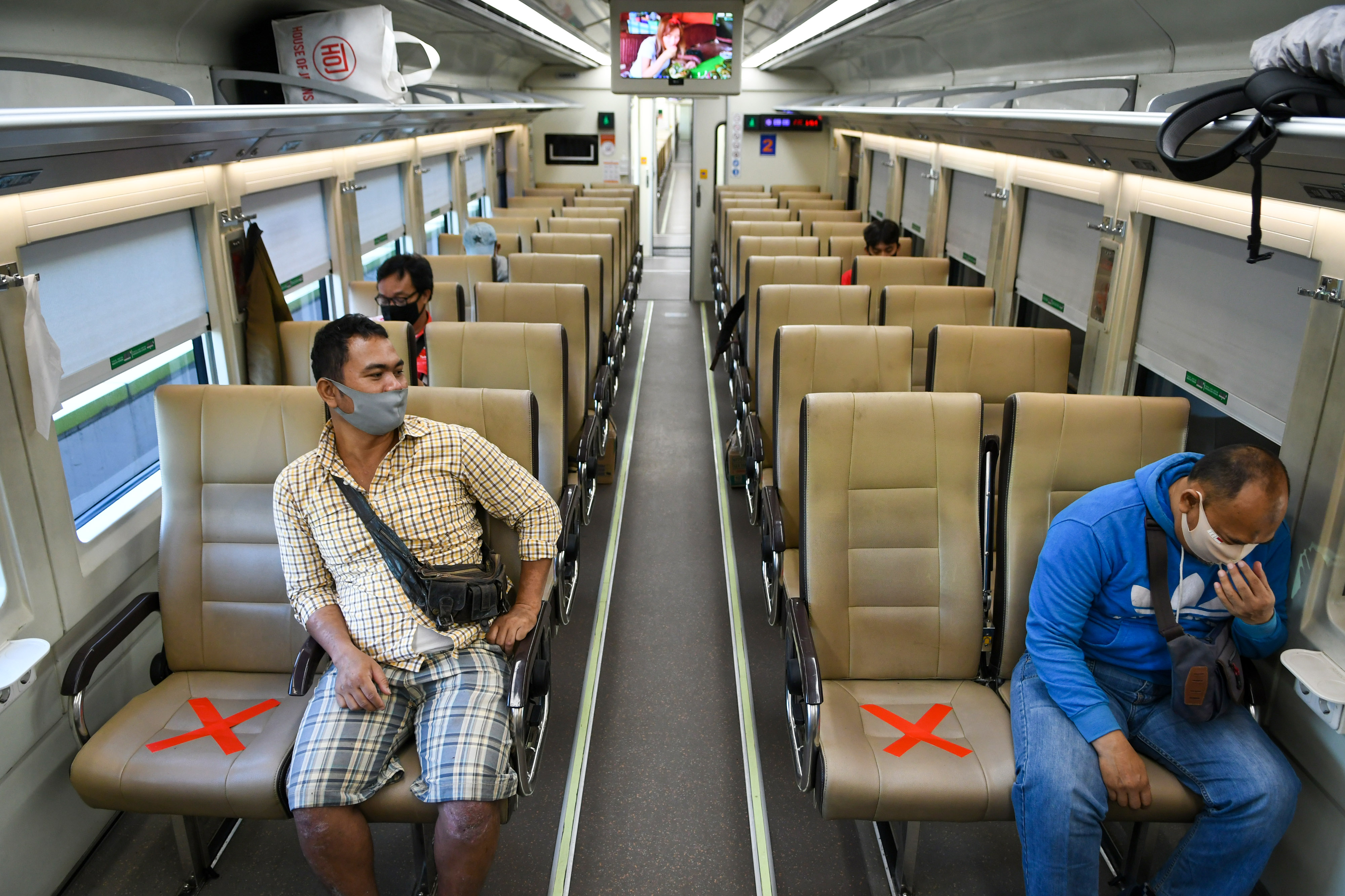 Kereta Api Luar Biasa