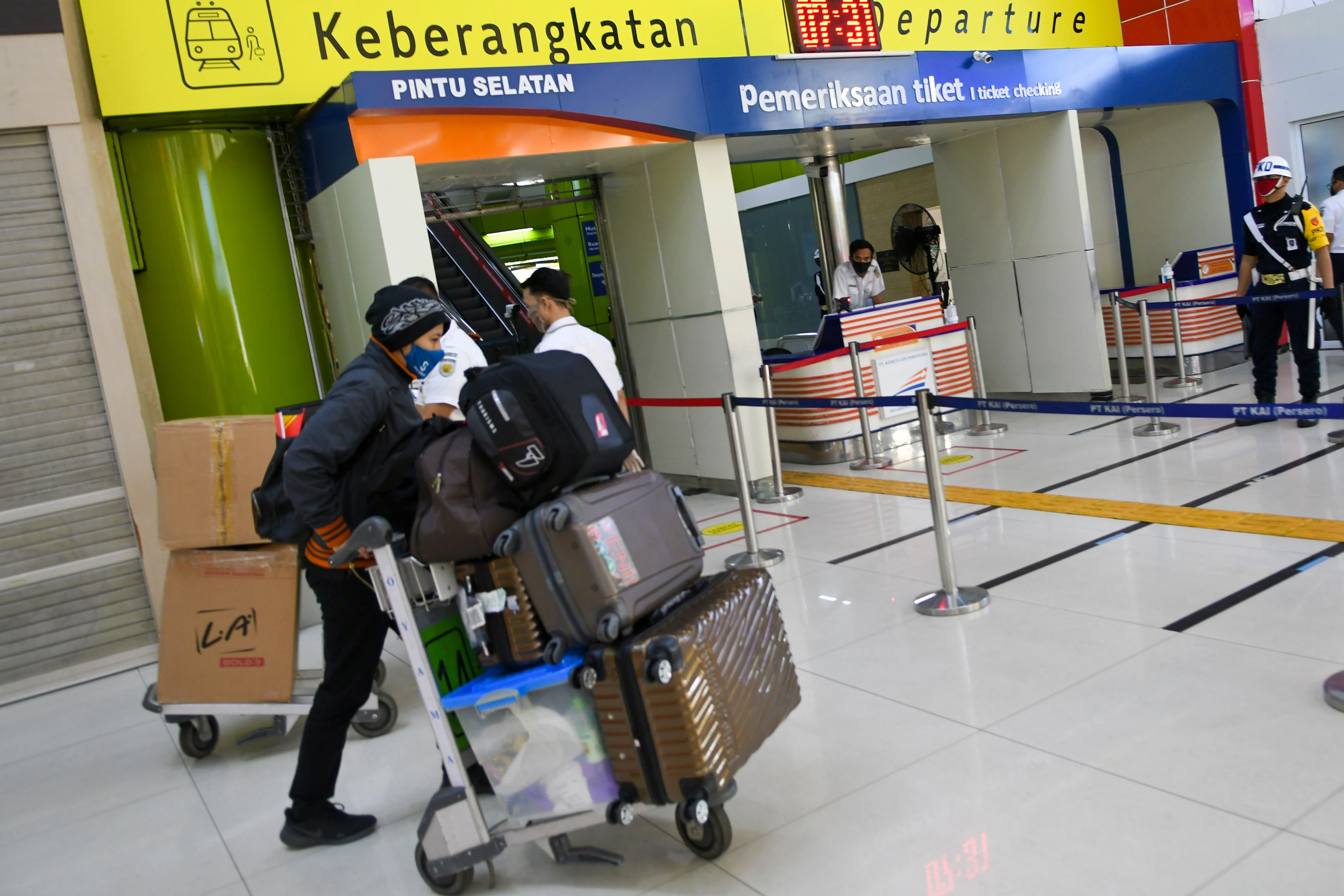 Kereta Api Luar Biasa