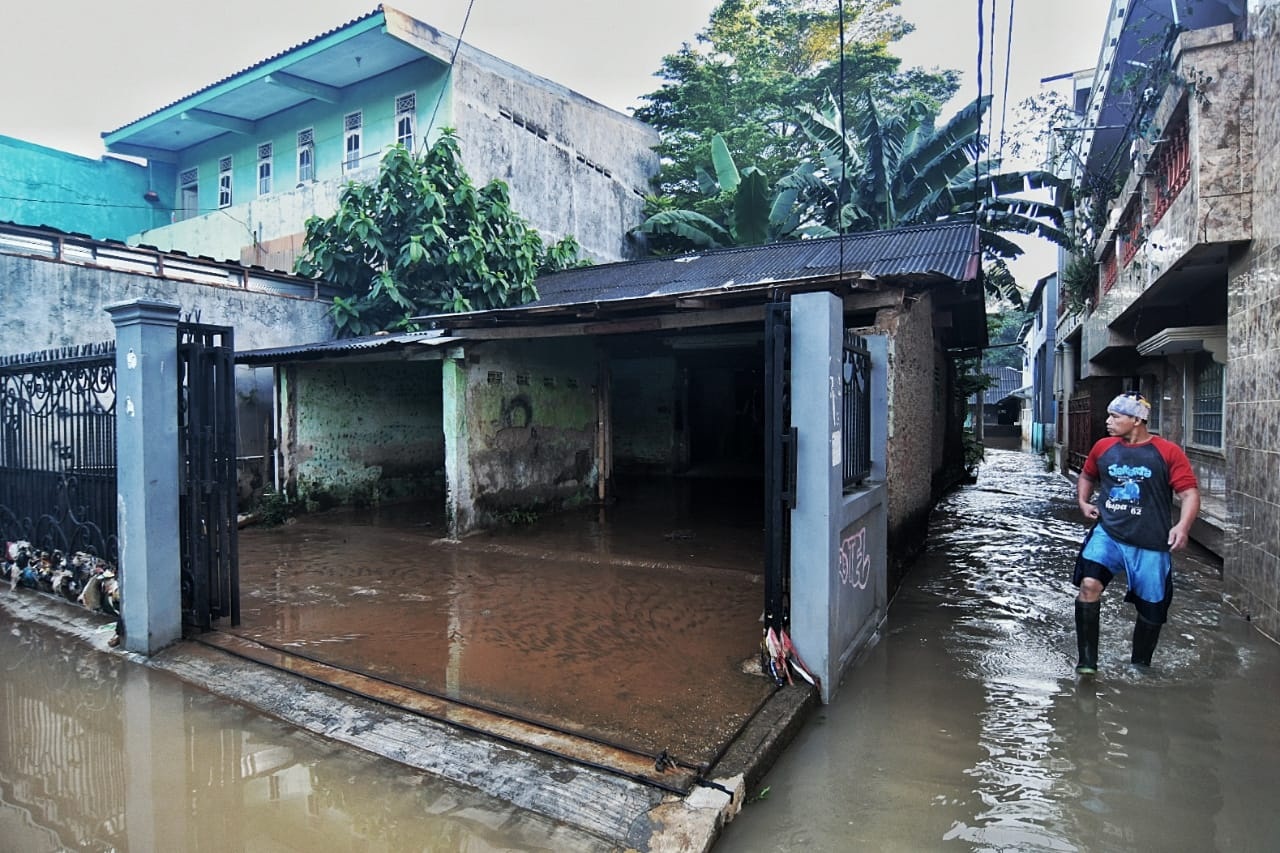 Luapan Cilliwung Merendam Kawasan Cawang 