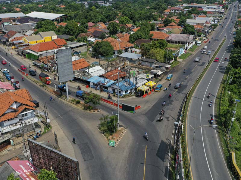 Lalu Lintas Di Kawasan Simpang Jomin Lancar