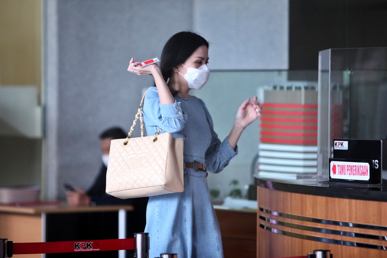 Saksi Atas Tersangka Nurhadi 