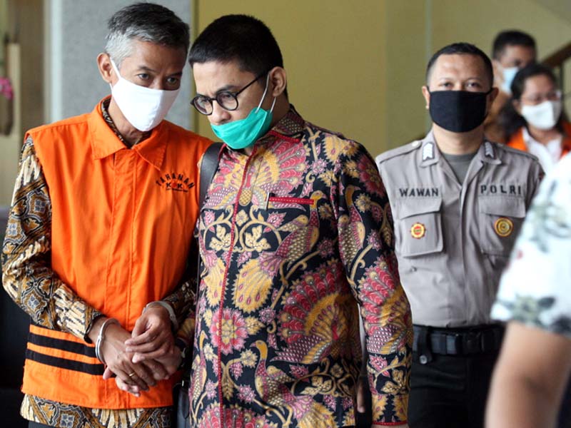 Sidang Perdana Wahyu Setiawan dan Agustina Tio