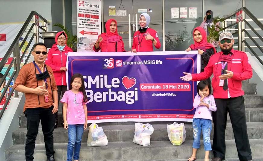 Baksos Smile Berbagi Serentak di 11 Kota
