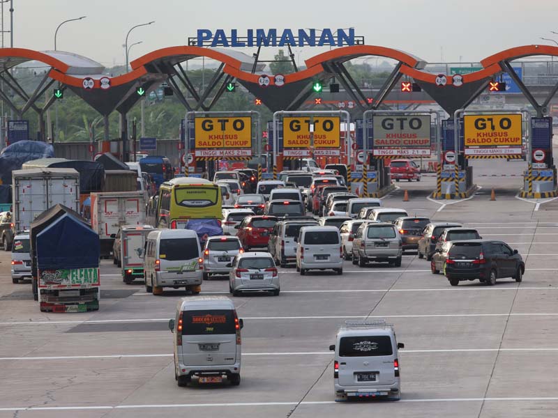 Kendaraan Masuk Tol Palimanan