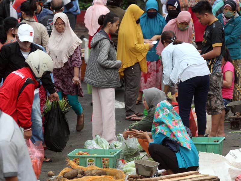 Pasar Minggu Masih Tetap Ramai 