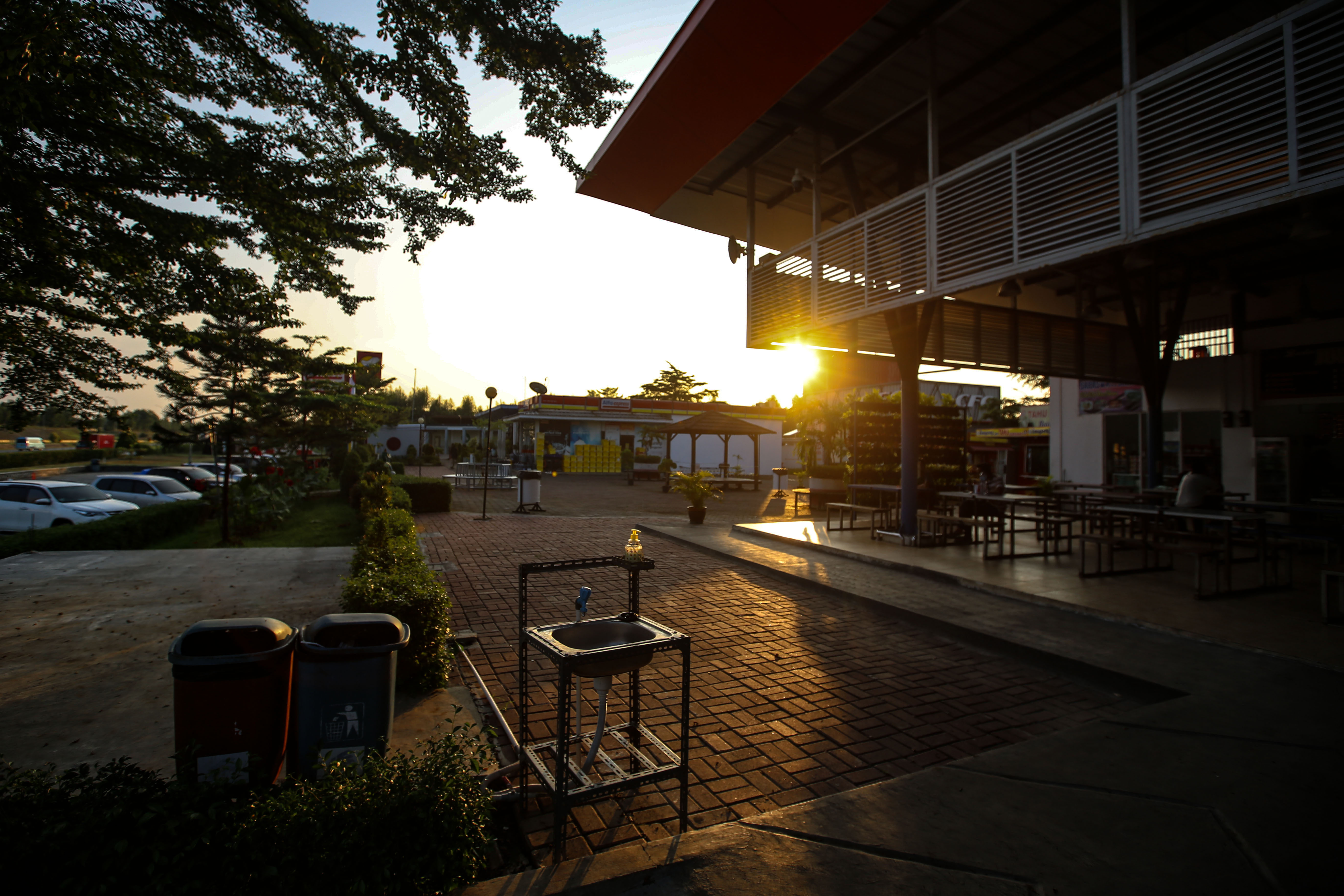 Sepi di Rest Area KM 86 Cipali