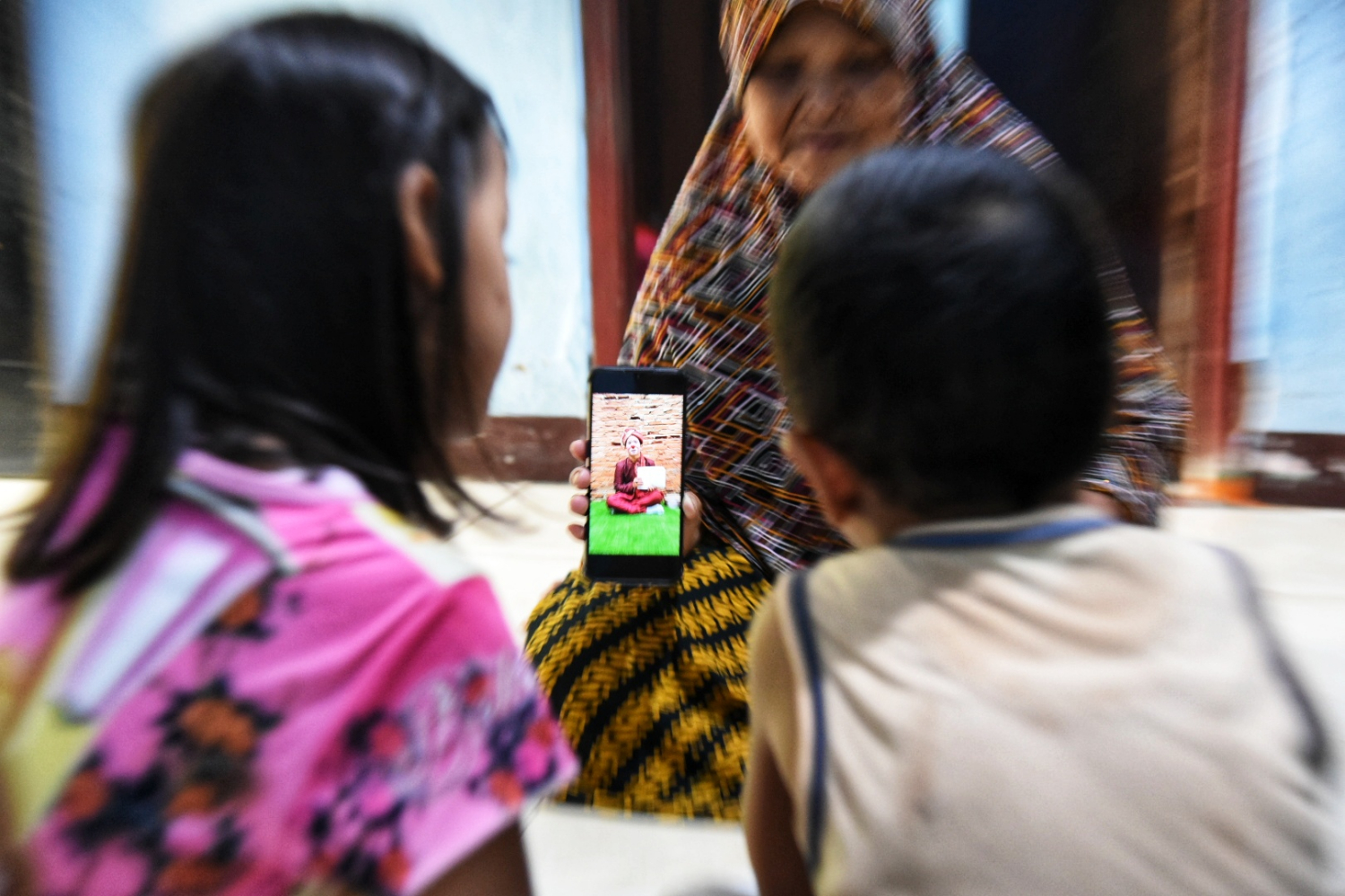 Badut Syariah tak Tersurut oleh Wabah