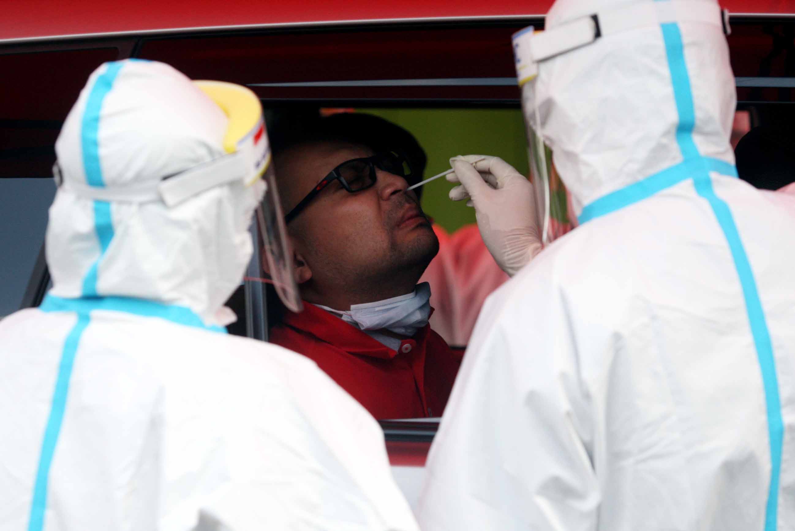 Swab Tes di RS Pertamina Jaya