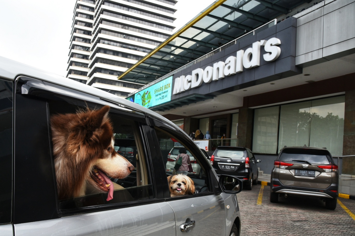 Sarinah di Renovasi, McDonald's Tutup 