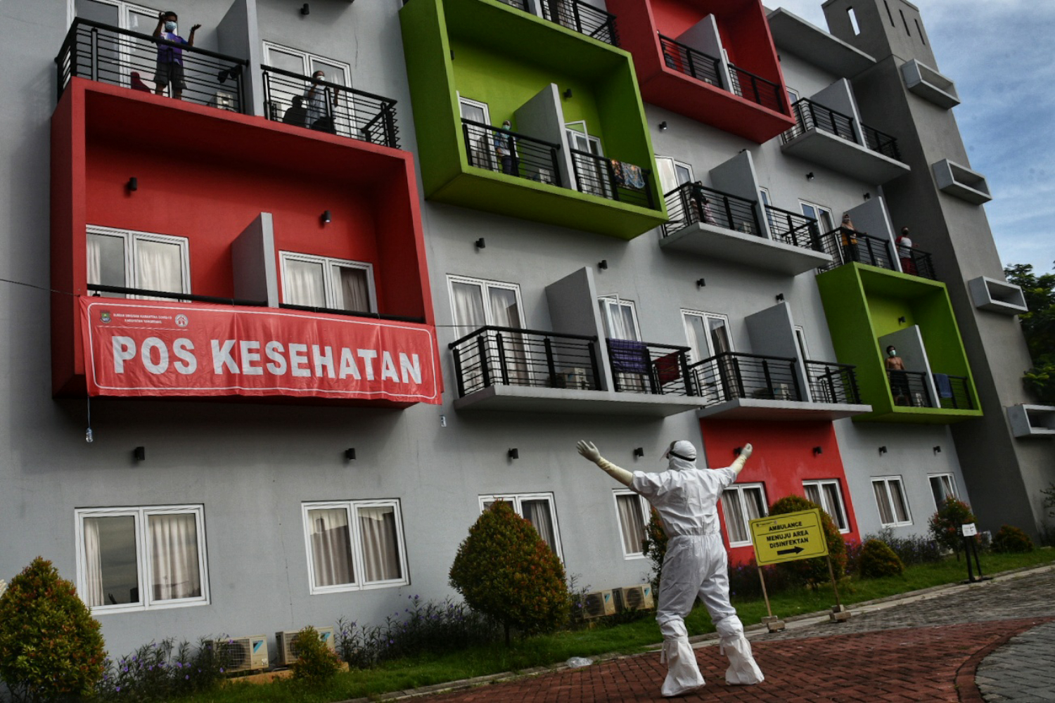 Senam Pagi  Pasien OTG  dan PDP Covid-19