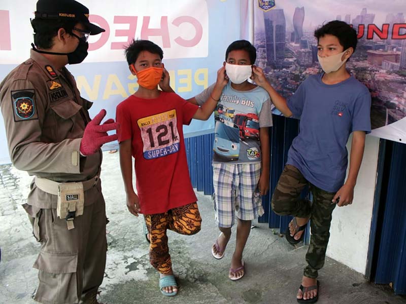 Sanksi Hukuman Pelanggar PSBB