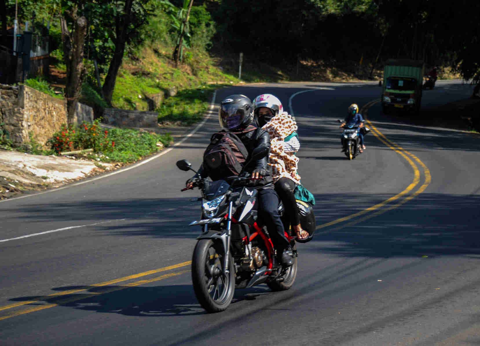 H-1 Kawasan Nagreg Sepi Pemudik  