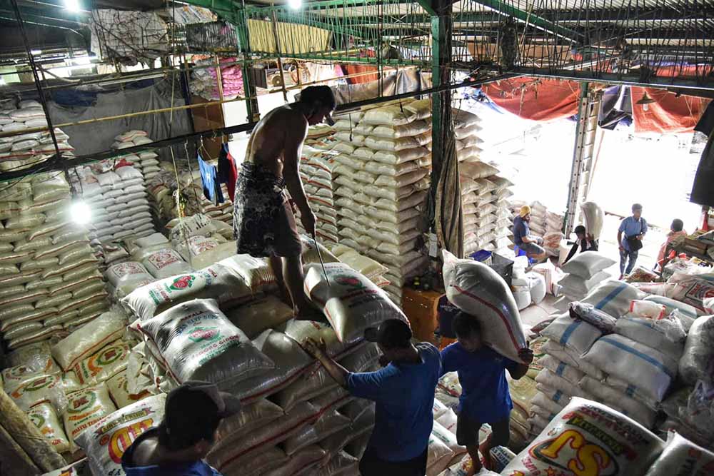 Stok Beras Aman Hingga Lebaran