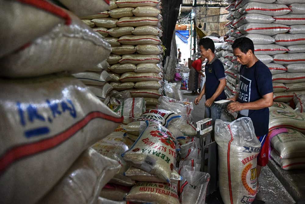 Stok Beras Aman Hingga Lebaran