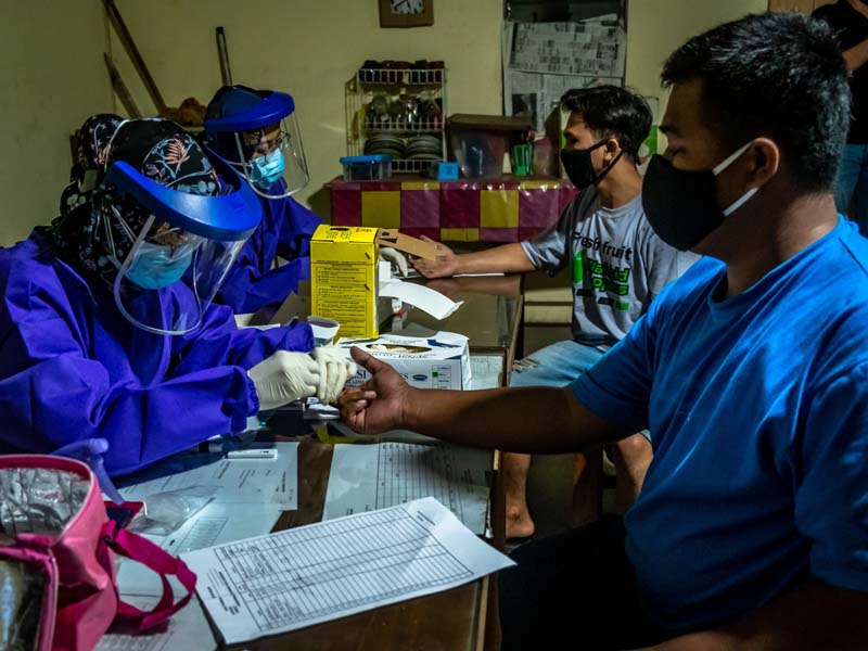 Rapid Test Di Kawasan Relokasi Pasar Johar