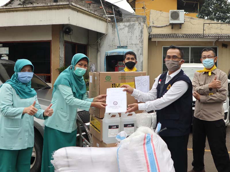 UI Bantu Masyarakat Depok dan Rumah Sakit Abepura