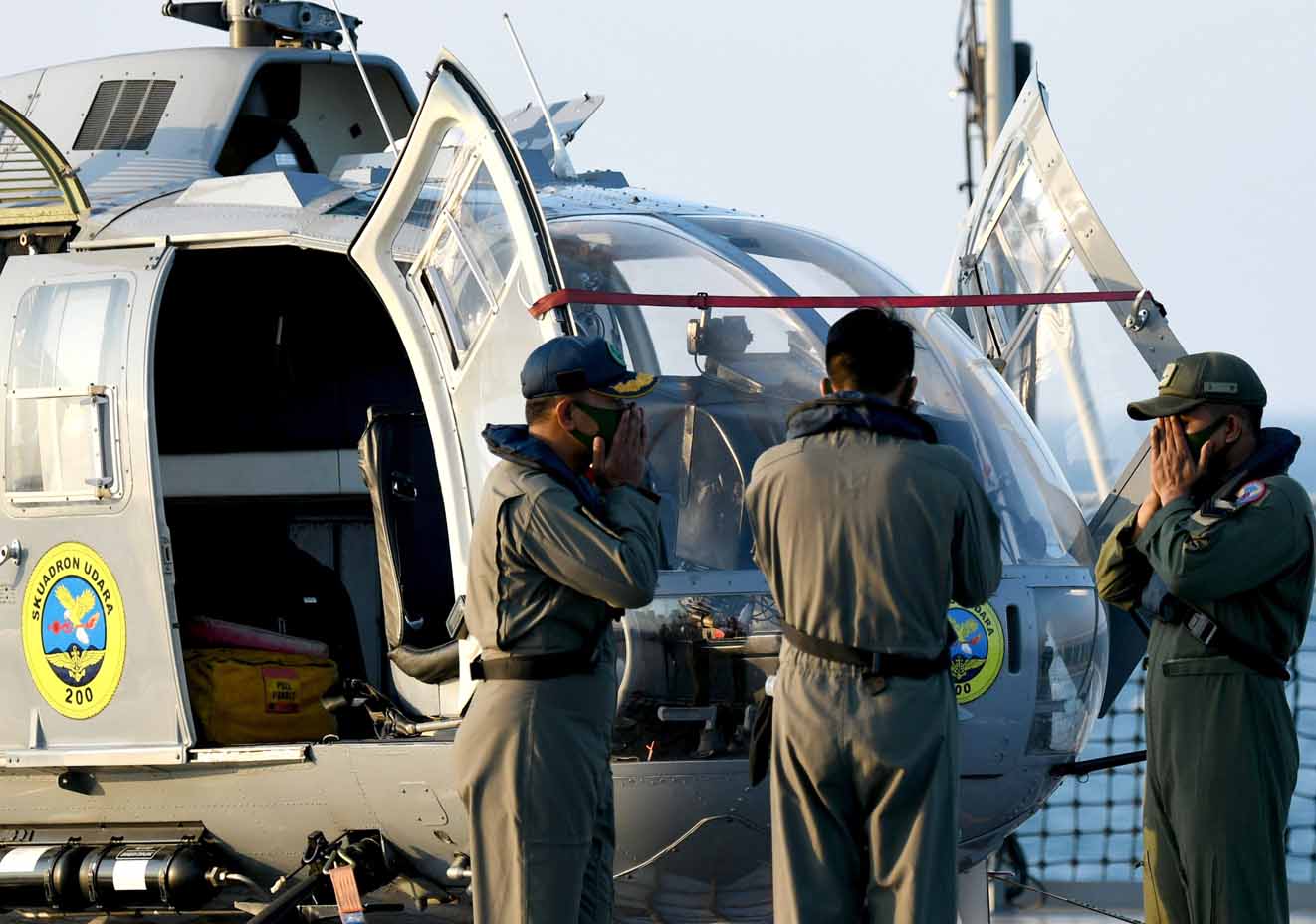 Persiapan Patroli Helikopter di KRI Semarang-594