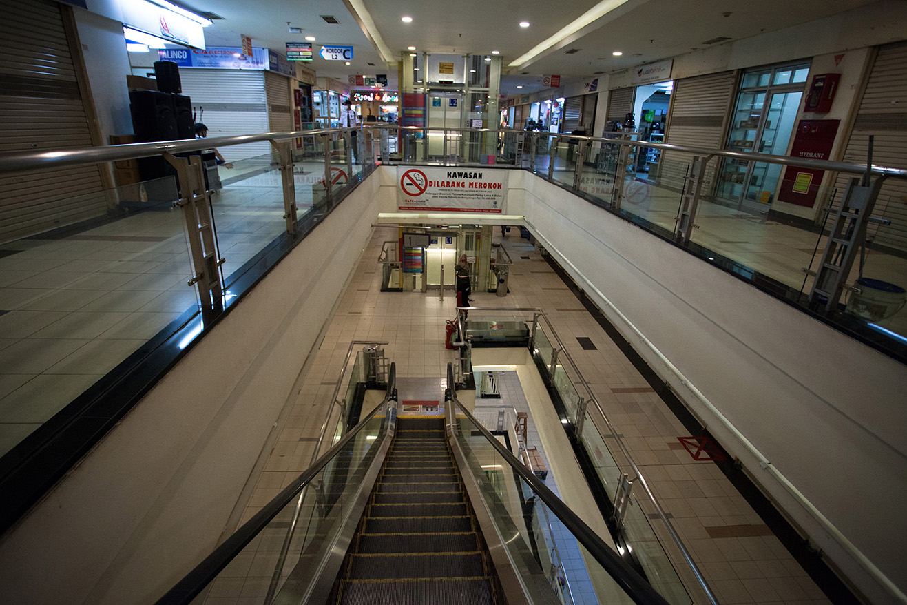 Toko di Jakarta Terapkan Ganjil Genap