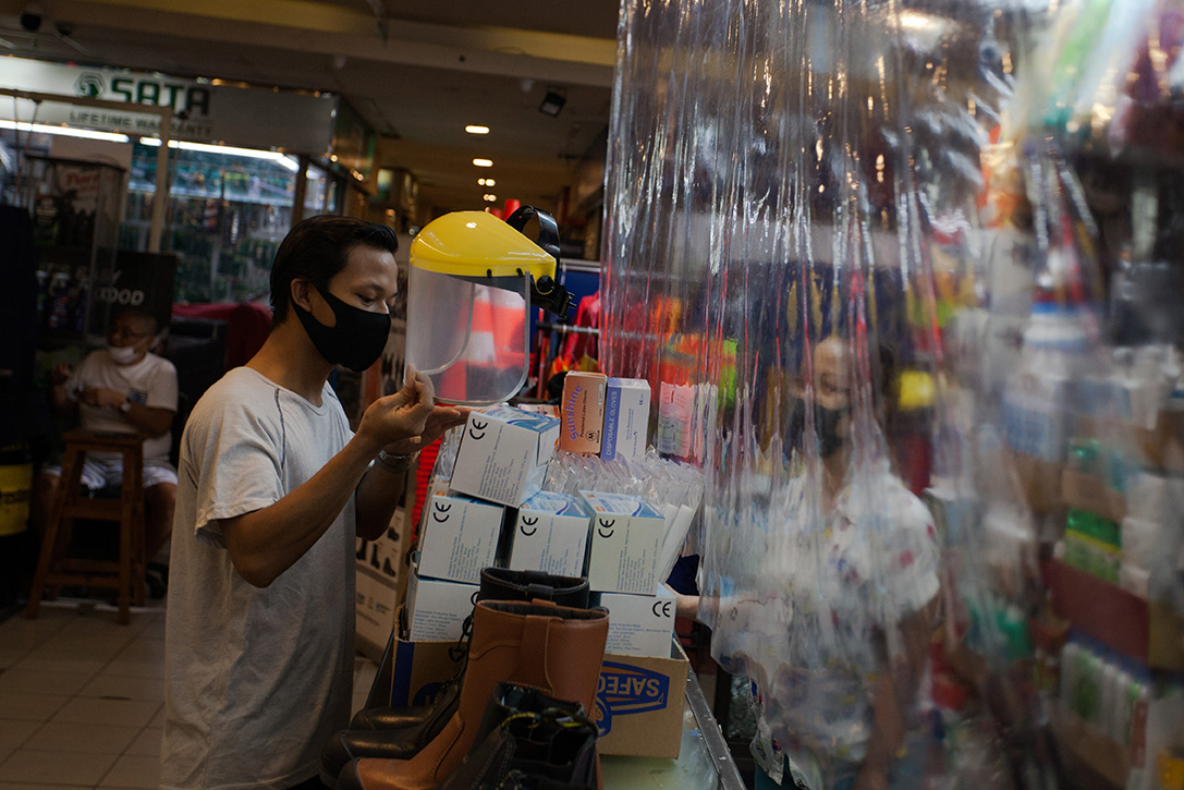 Toko di Jakarta Terapkan Ganjil Genap