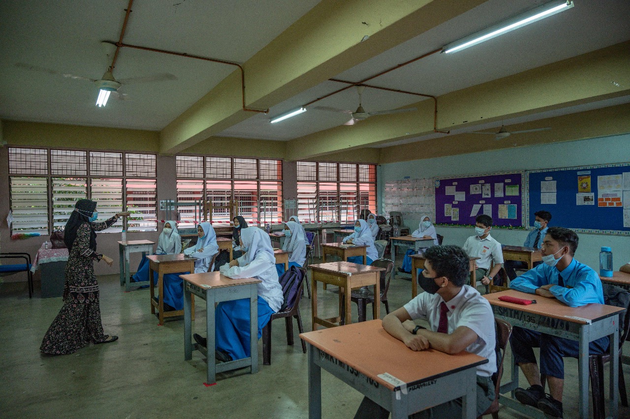 Sekolah di Malaysia Kembali Buka 