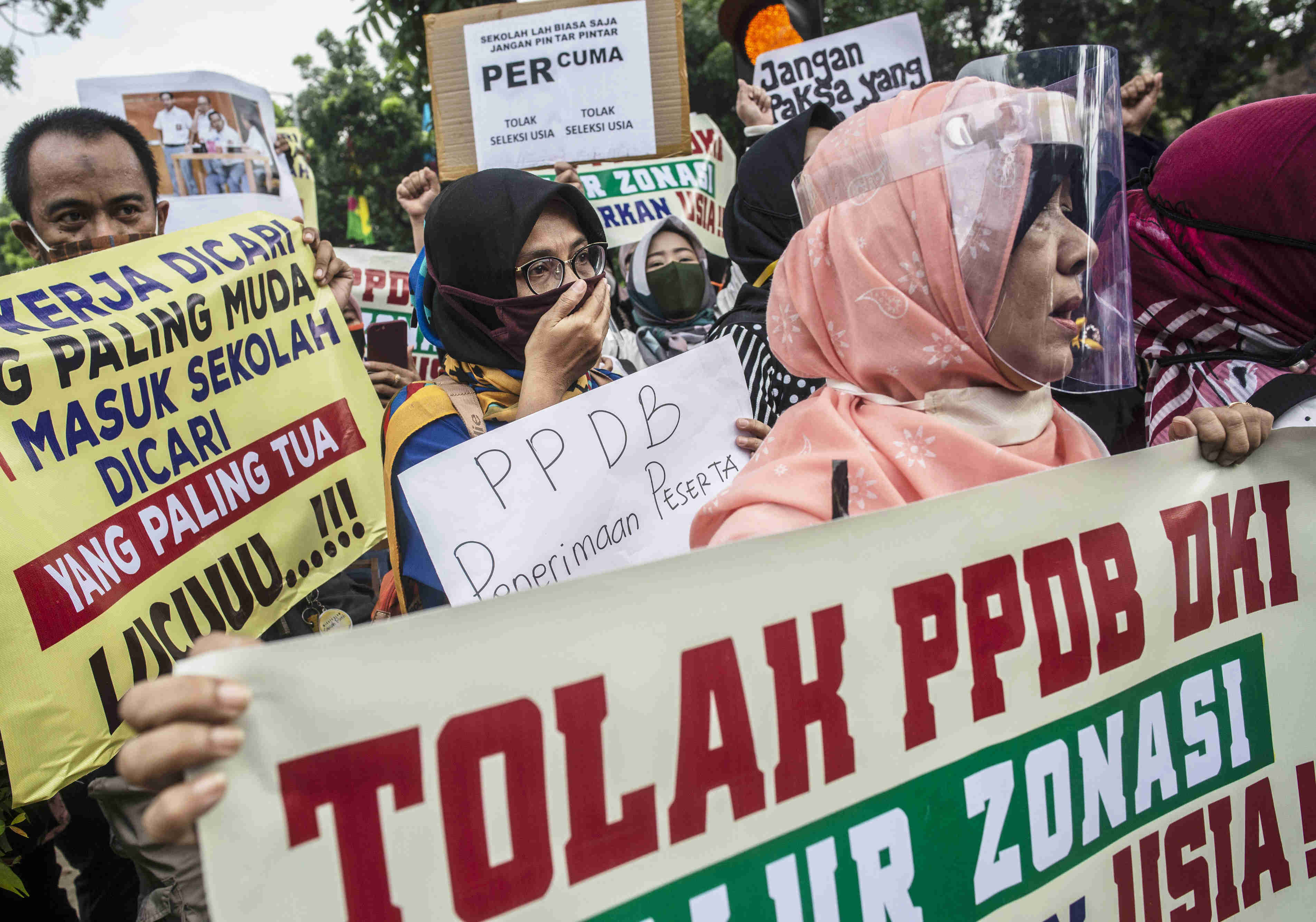 Aksi Tolak PPDB DKI Jakarta untuk Jalur Zonasi 