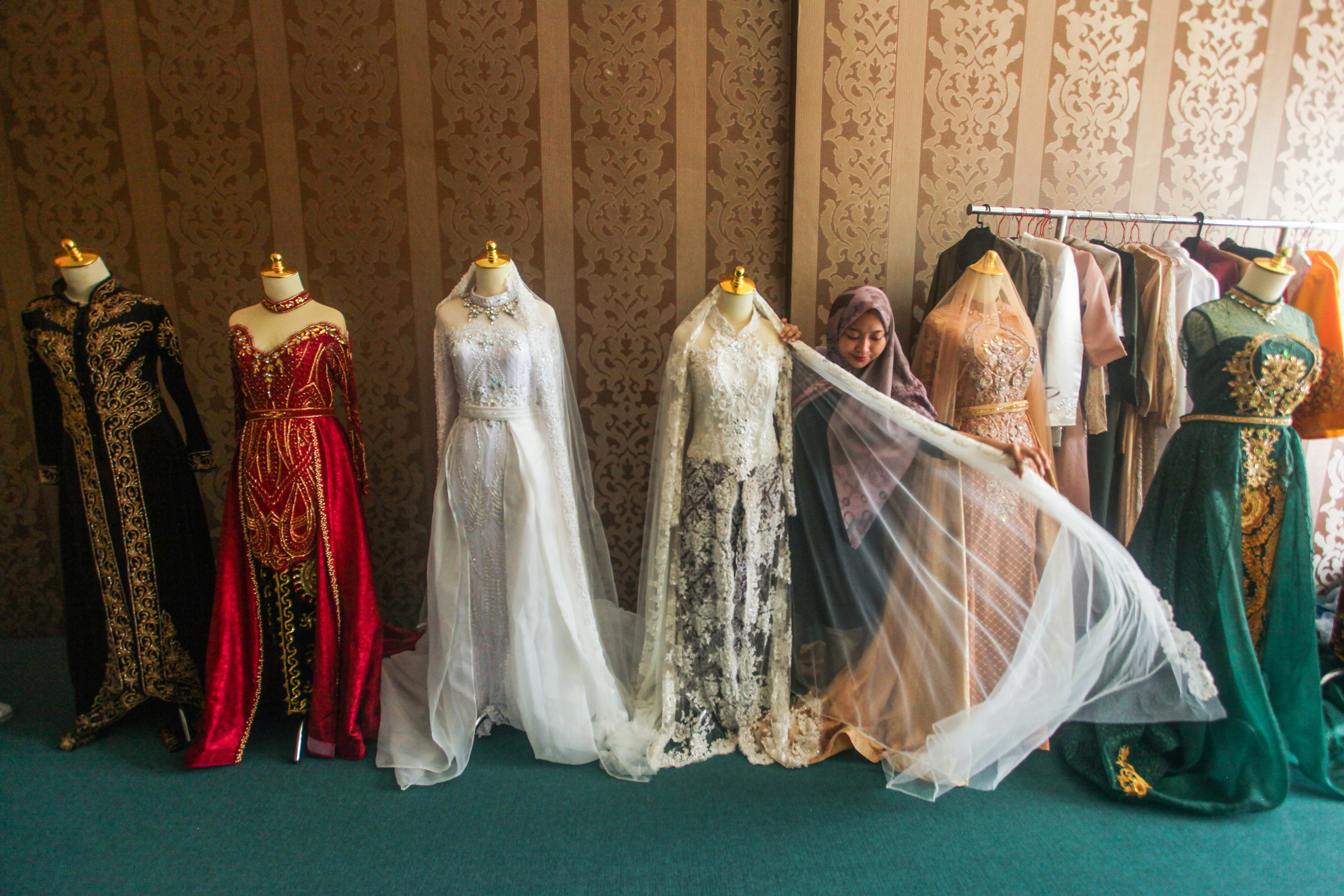 Bisnis Rias Pengantin Terdampak Pandemi