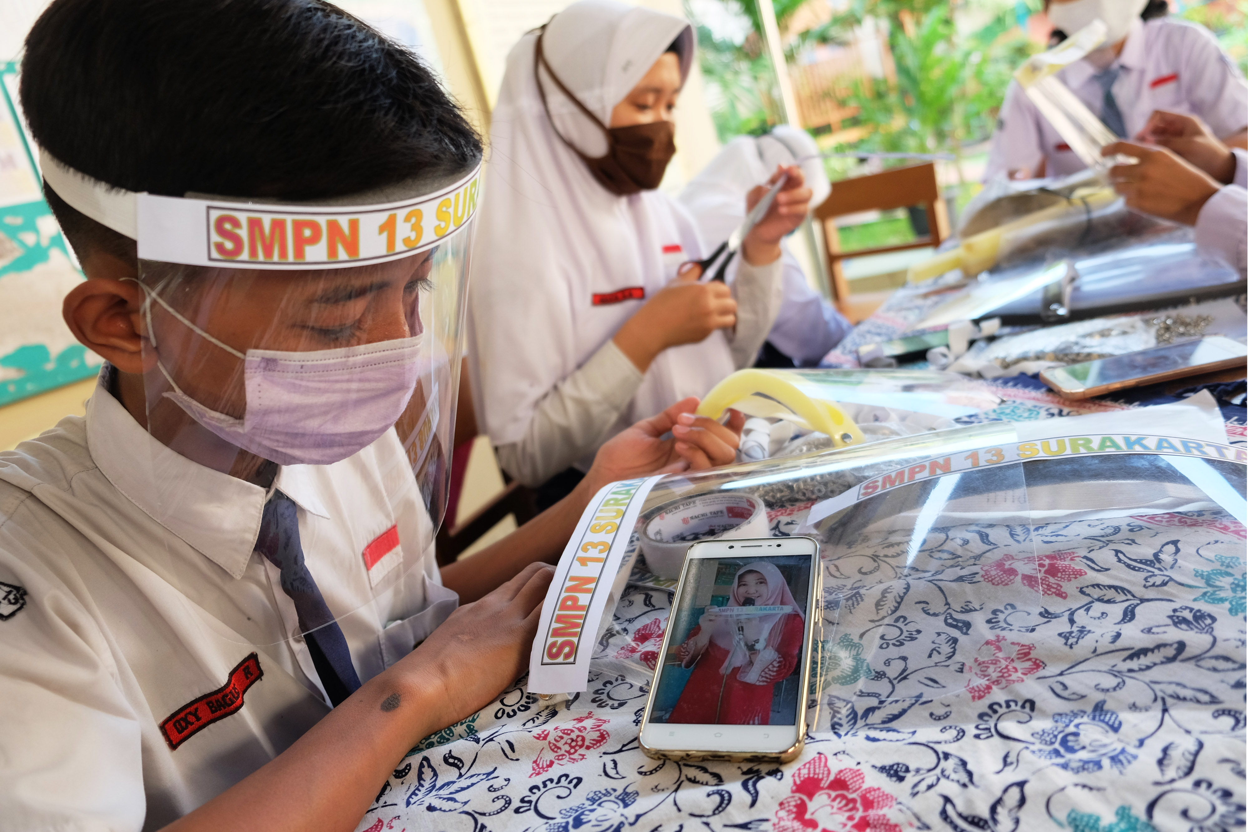 Alat Pelindung Wajah Buatan Siswa