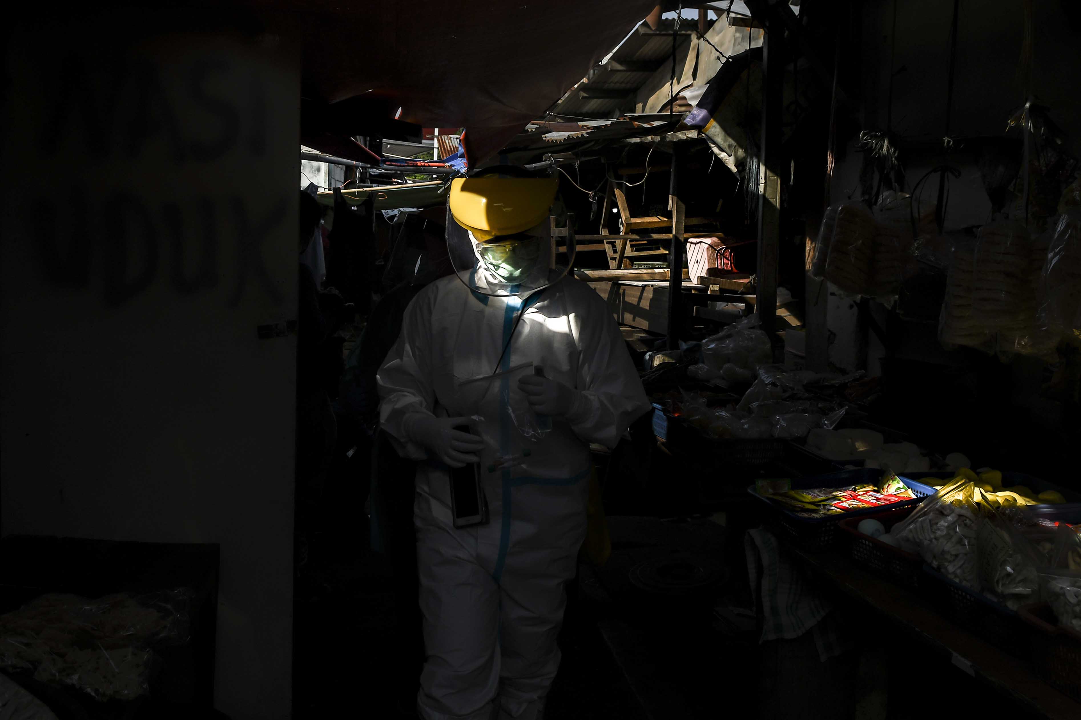 Swab Test di Pasar Thomas