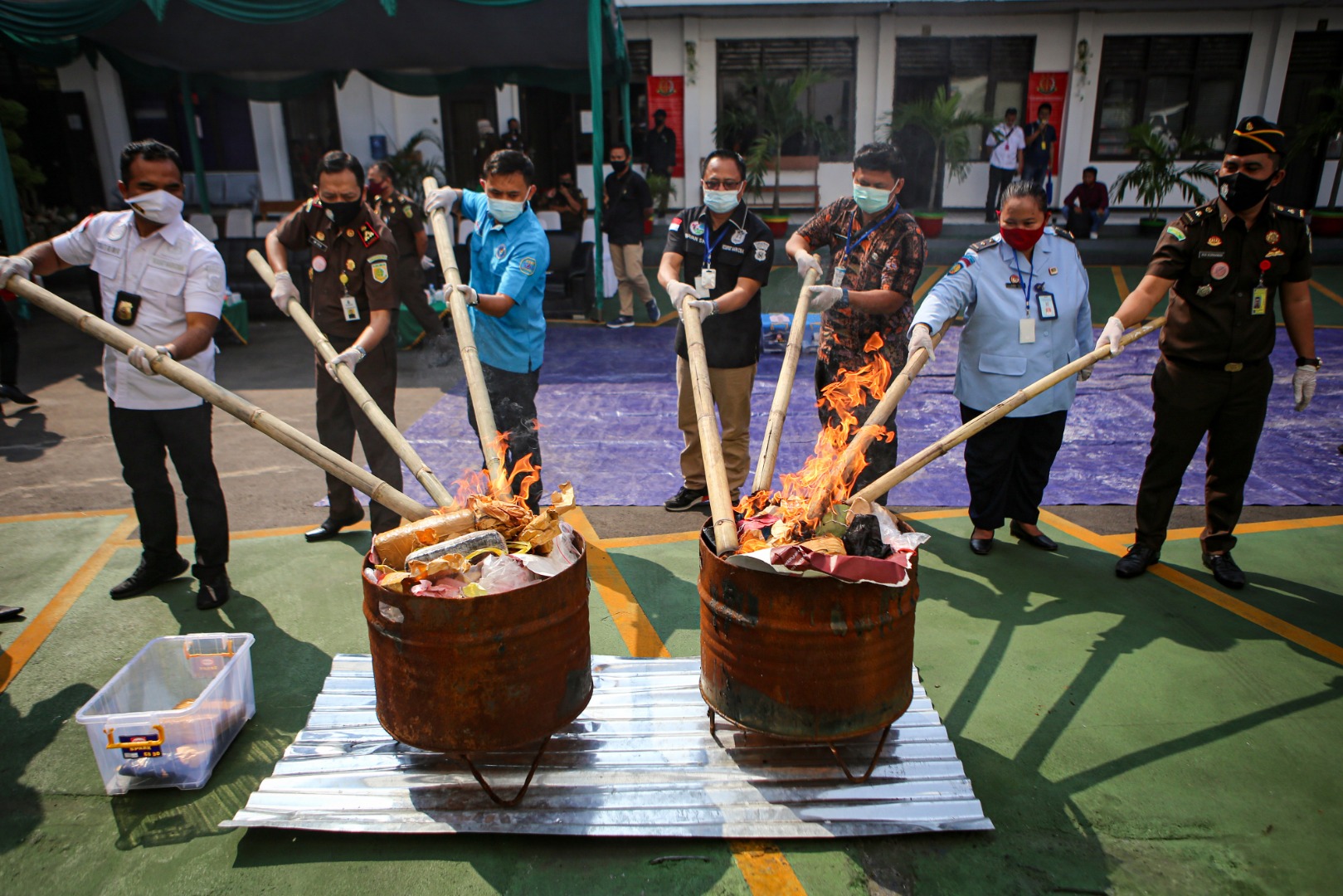 Pemusnahan Barang Bukti Narkotika dan Senjata