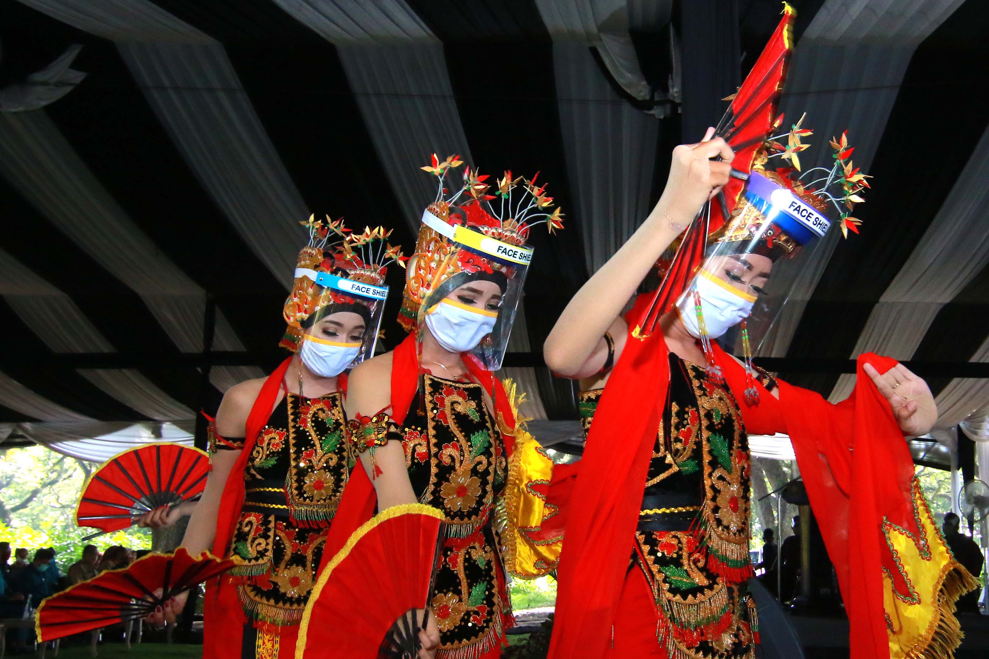 Adaptasi Pertunjukan Penari Gandrung