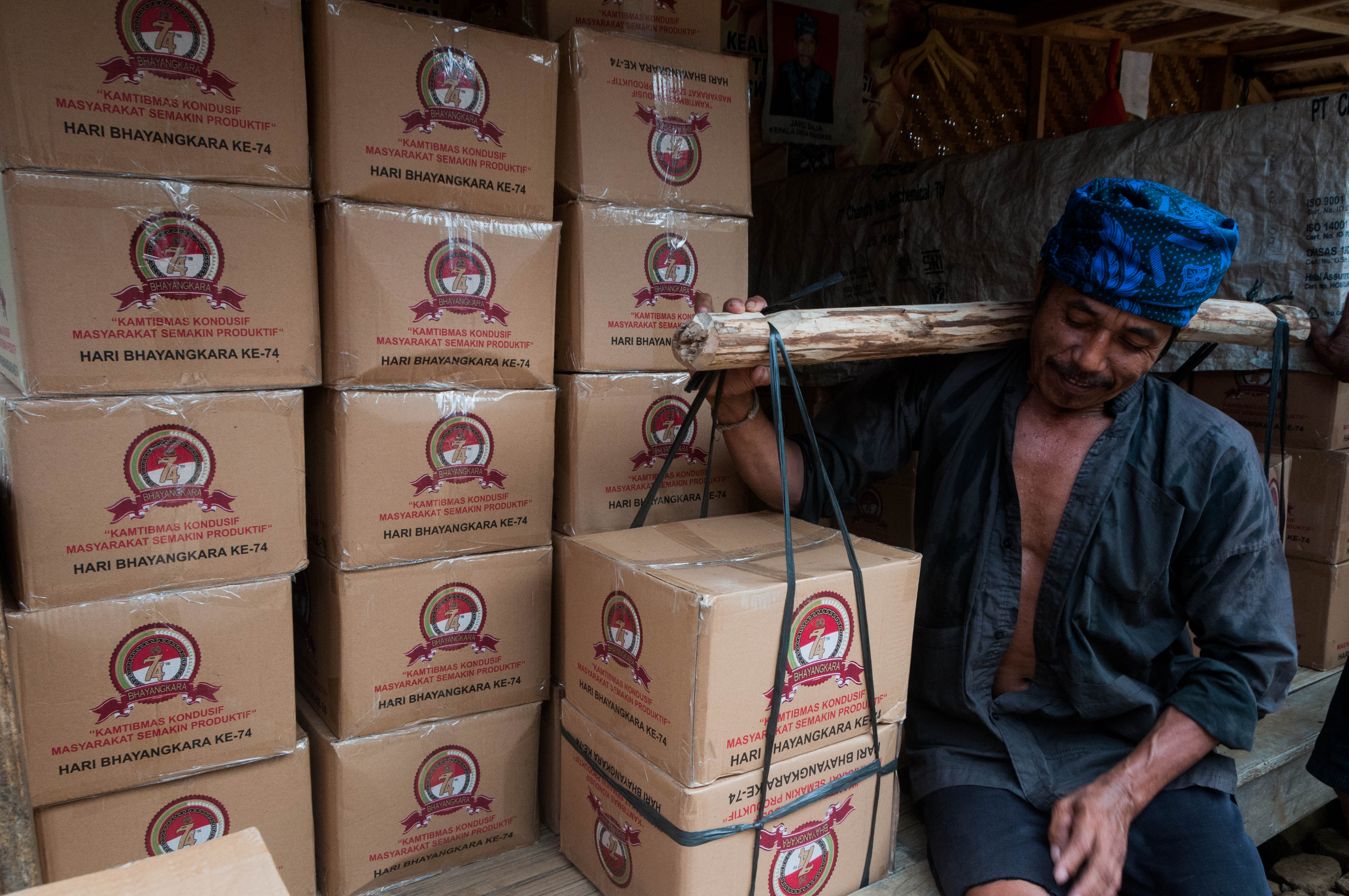 Bantuan untuk Warga Suku Baduy