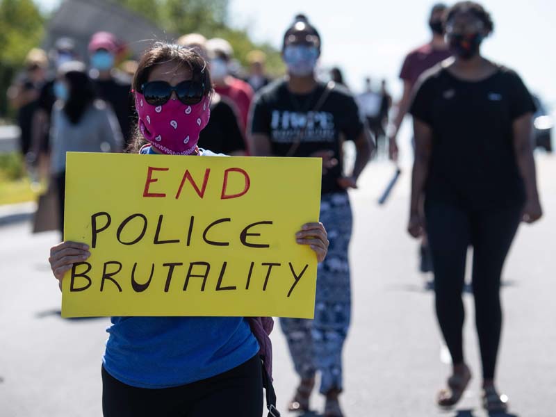 Demo Kematian George Floyd Terus Berlanjut